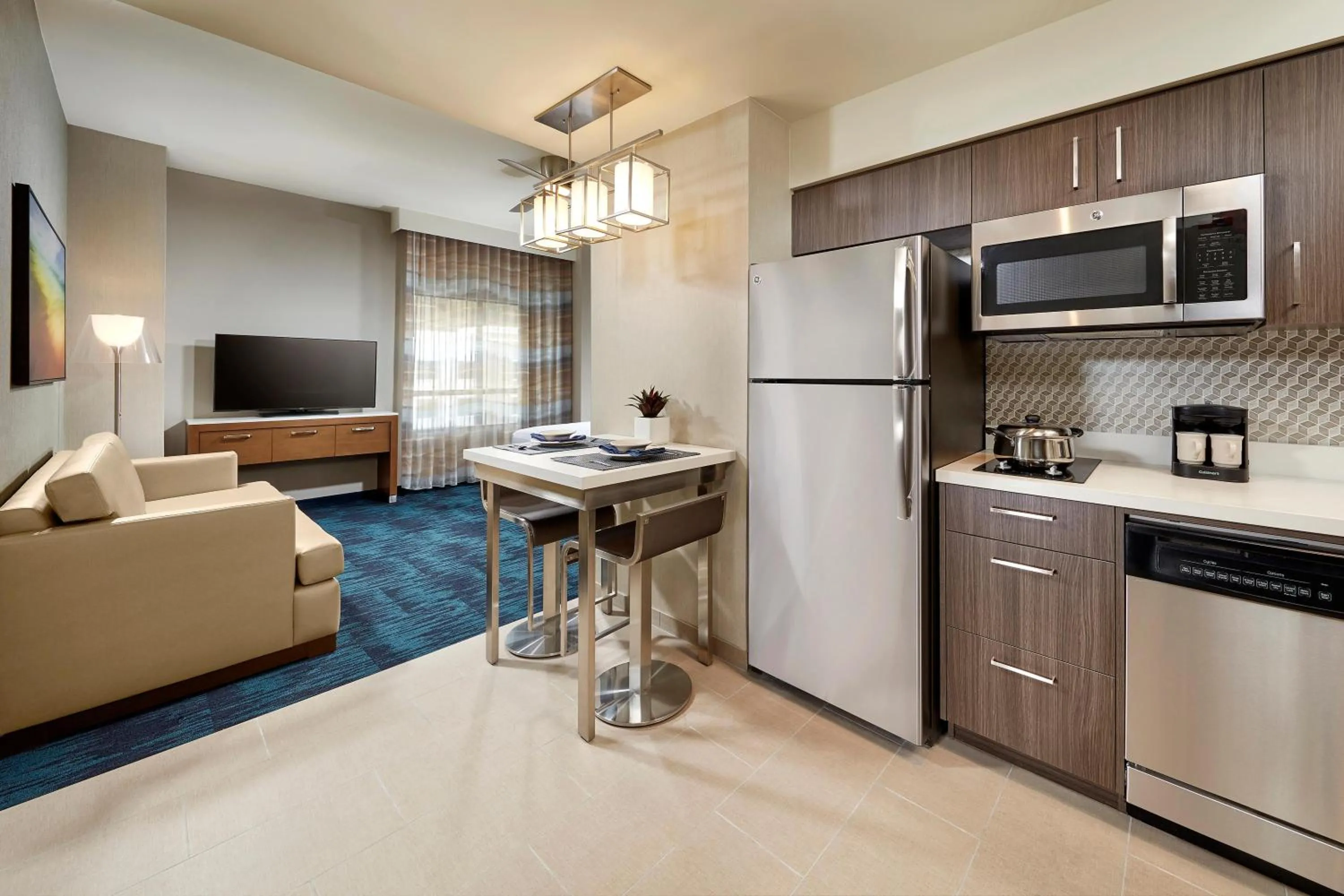 Kitchen or kitchenette in Homewood Suites by Hilton San Diego Hotel Circle/SeaWorld Area