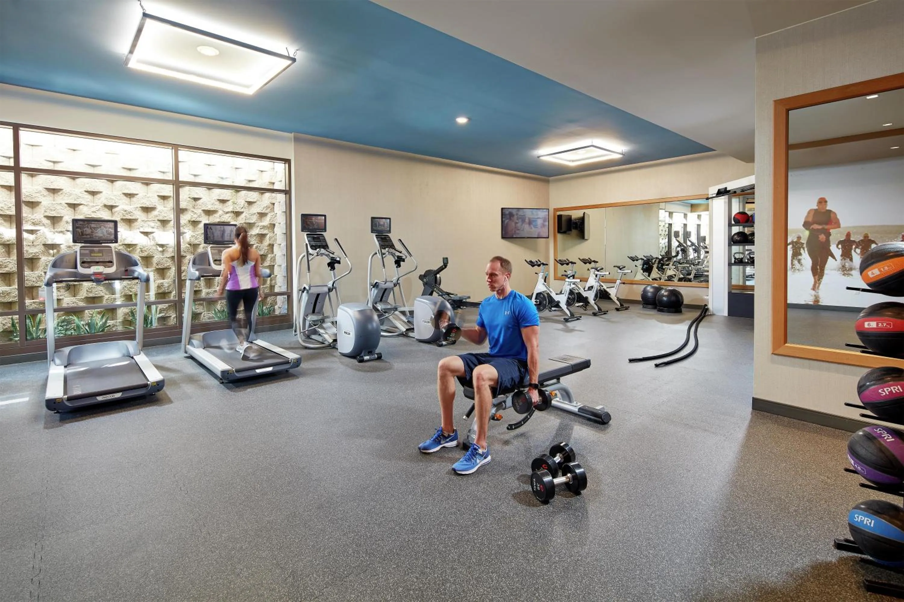 Fitness centre/facilities in Homewood Suites by Hilton San Diego Hotel Circle/SeaWorld Area