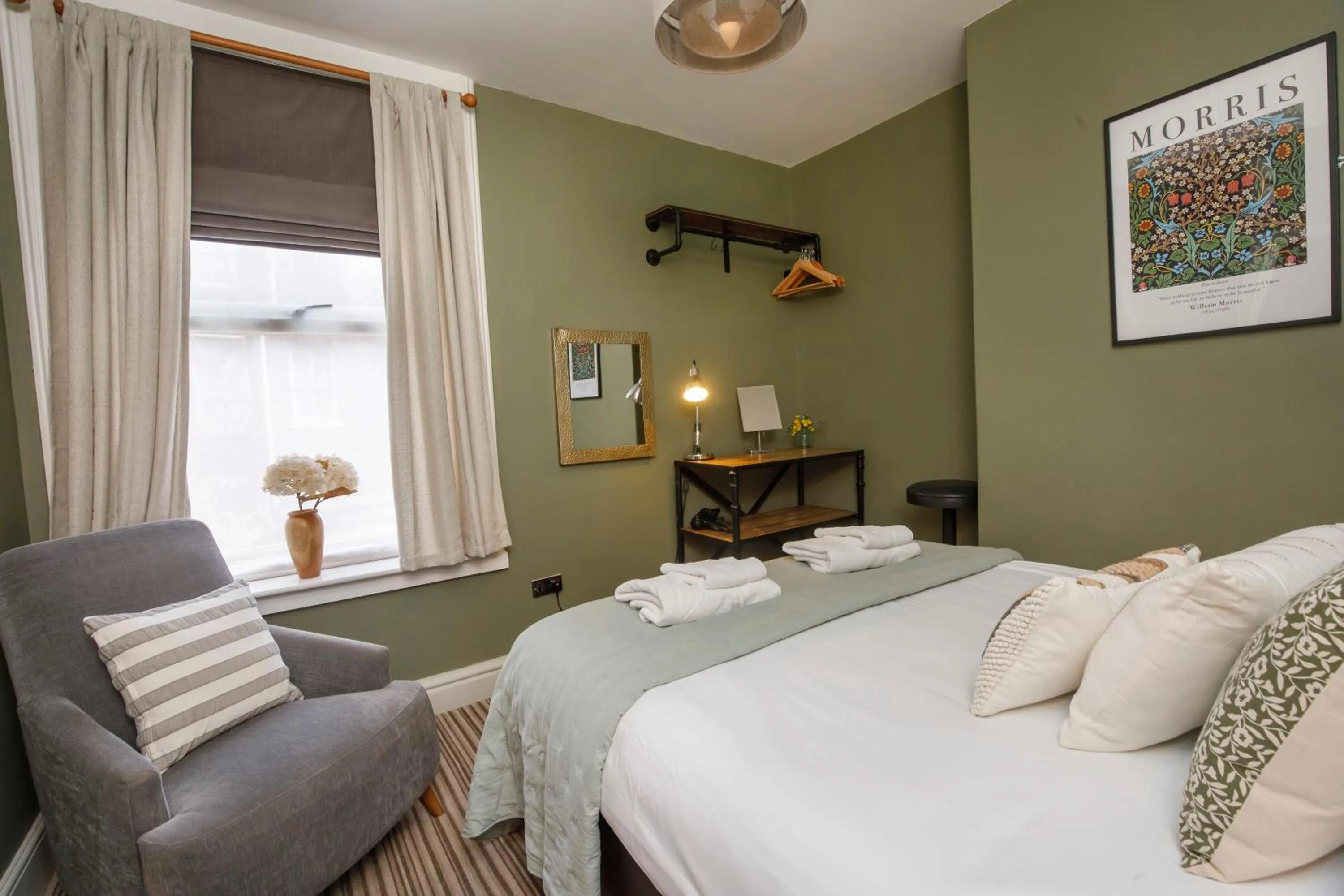Bedroom, Bed in Clearly Apartments Bootham York