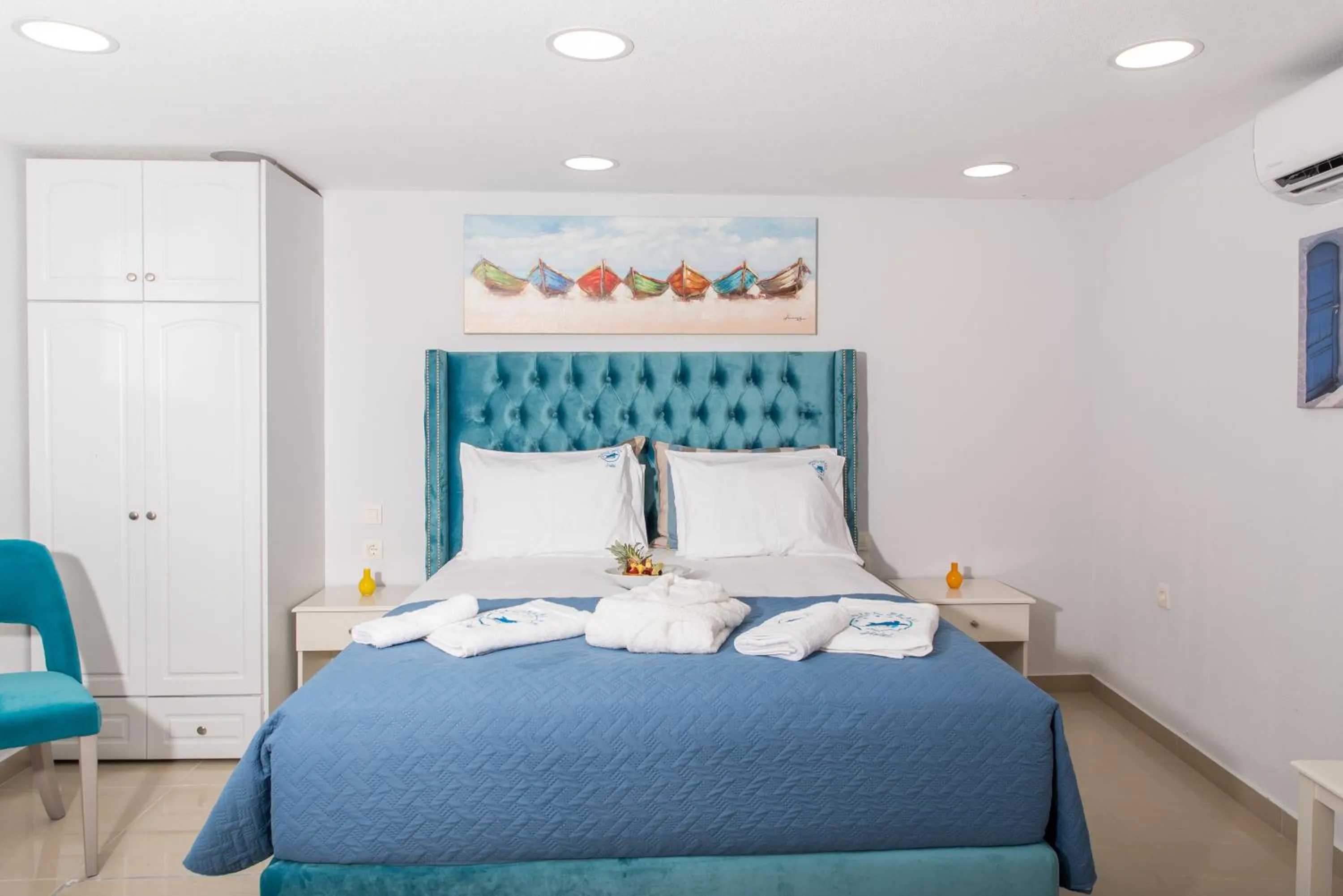 Photo of the whole room, Bed in Denise Beach Hotel