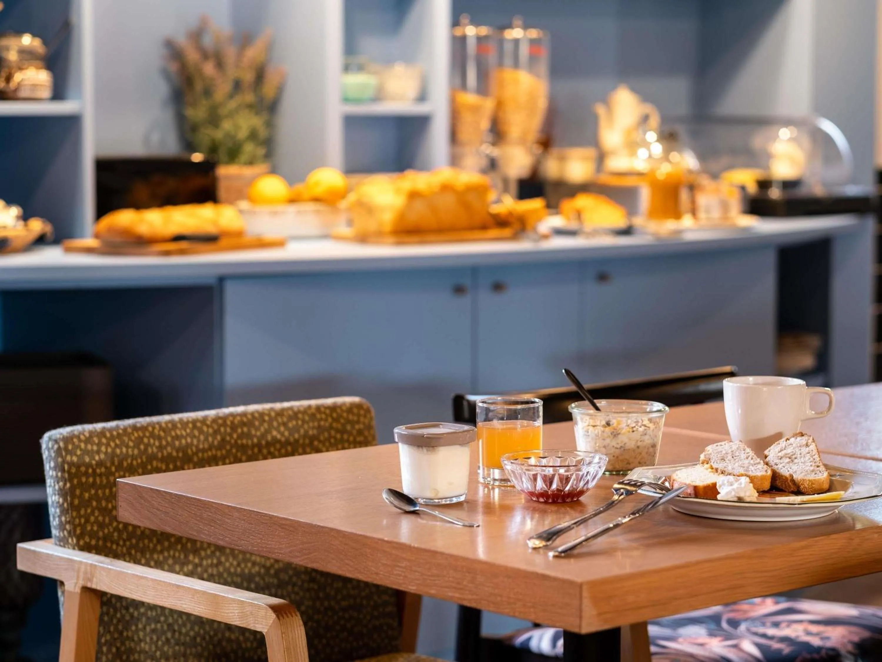 Property building in greet Chartres Est