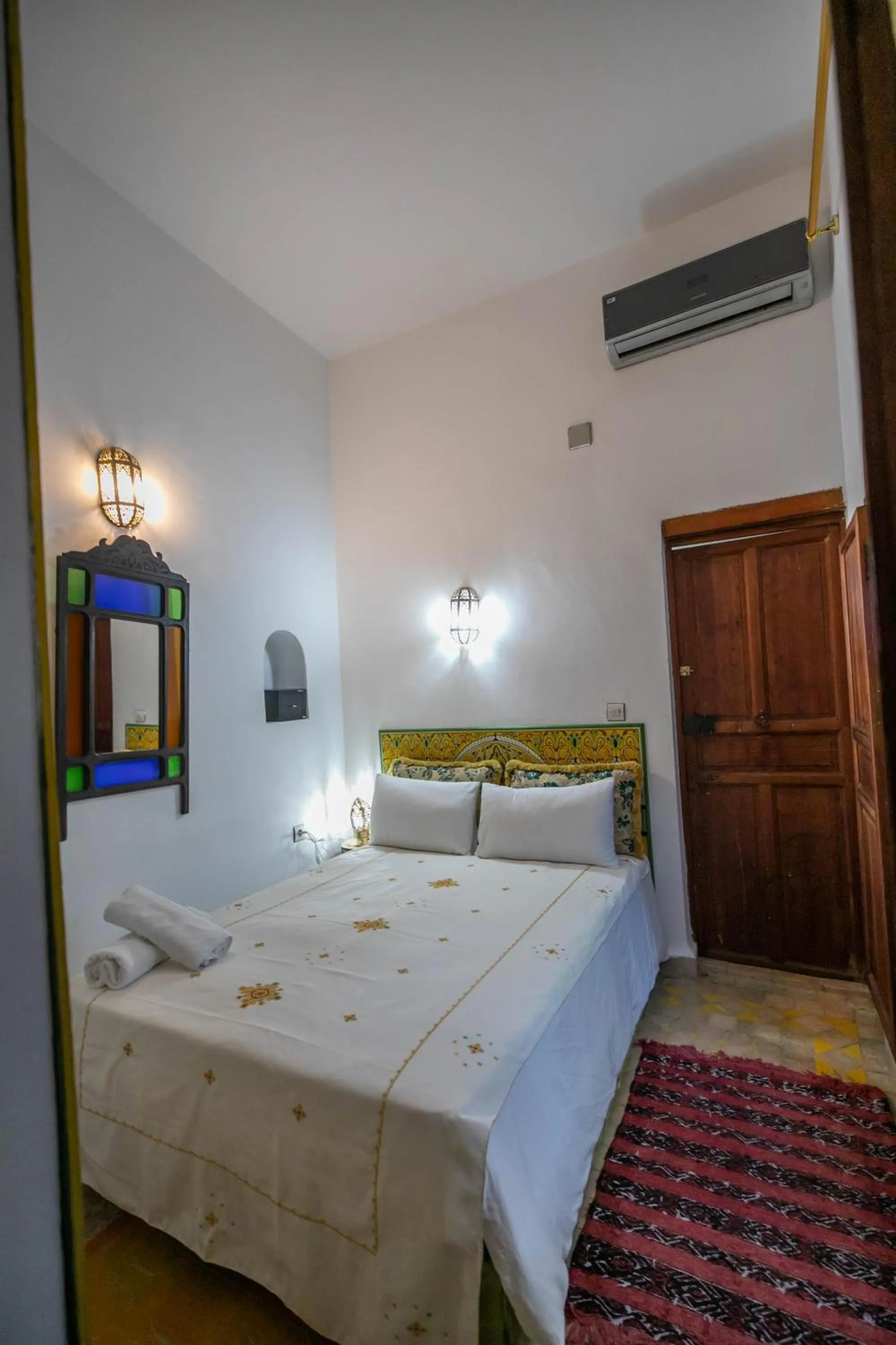 Bed in Riad Les Idrissides Chez LEA