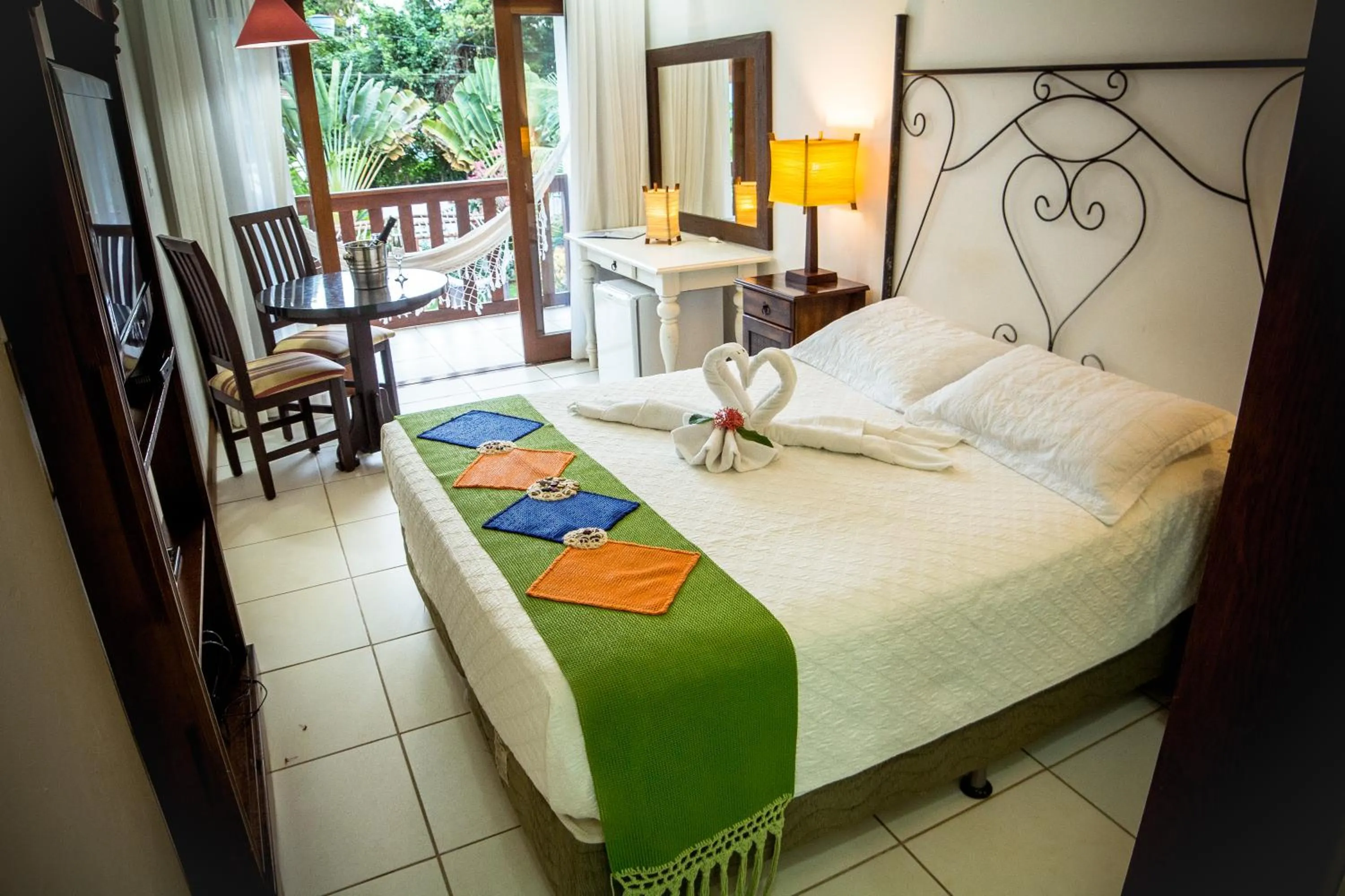 Photo of the whole room, Bed in Porto dos Casais Guest House Itacaré