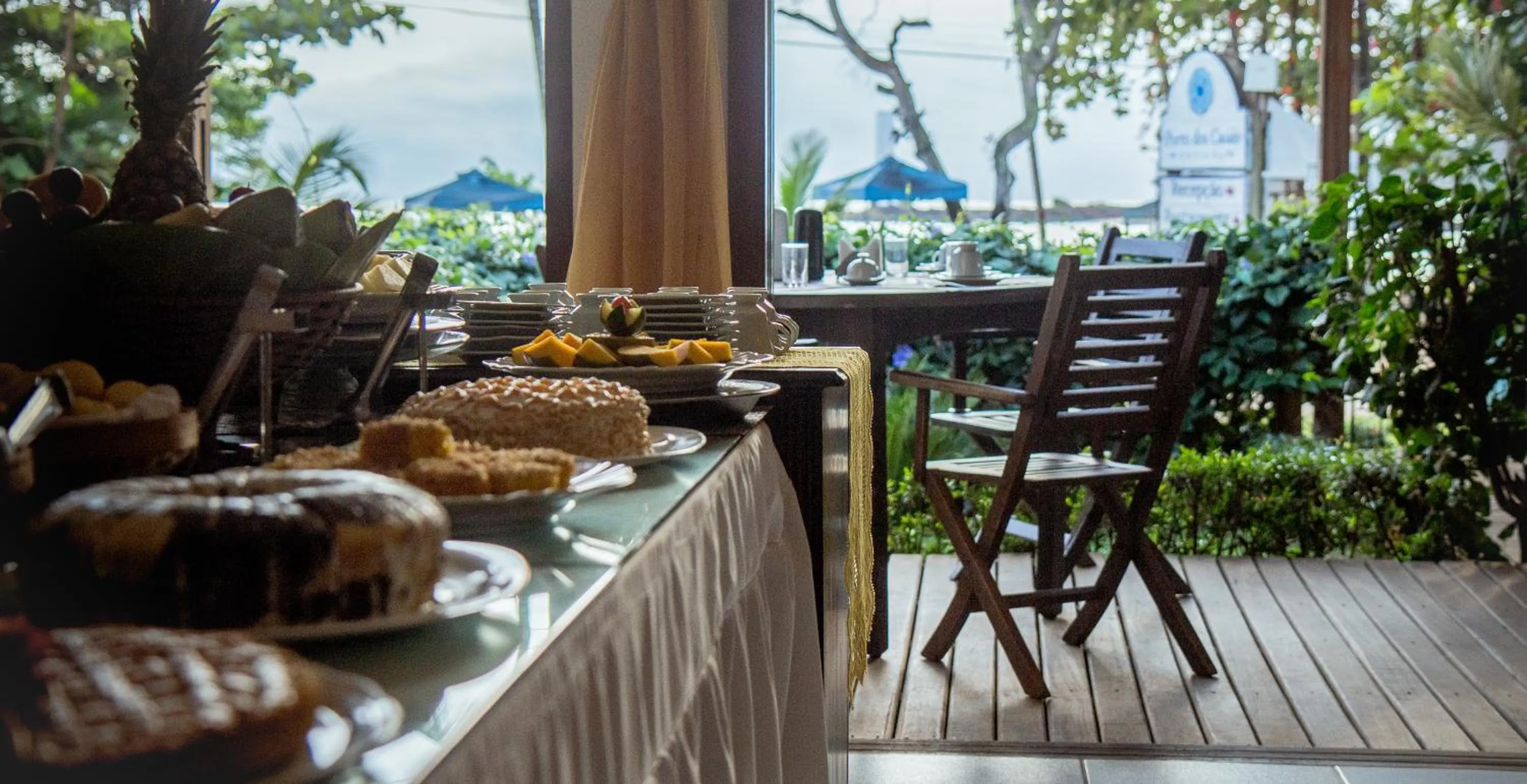 Buffet breakfast in Porto dos Casais Guest House Itacaré