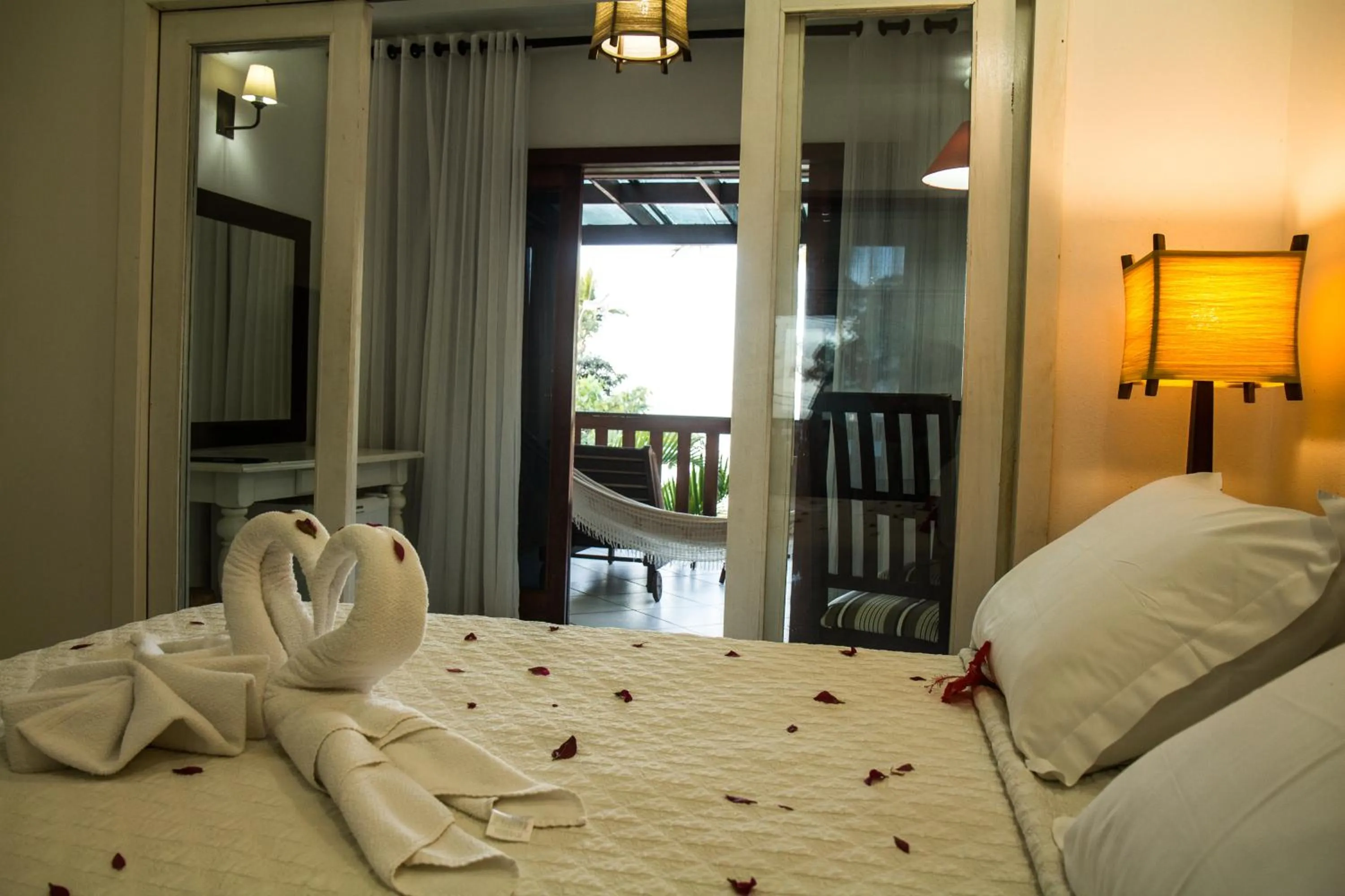 Photo of the whole room, Bed in Porto dos Casais Guest House Itacaré