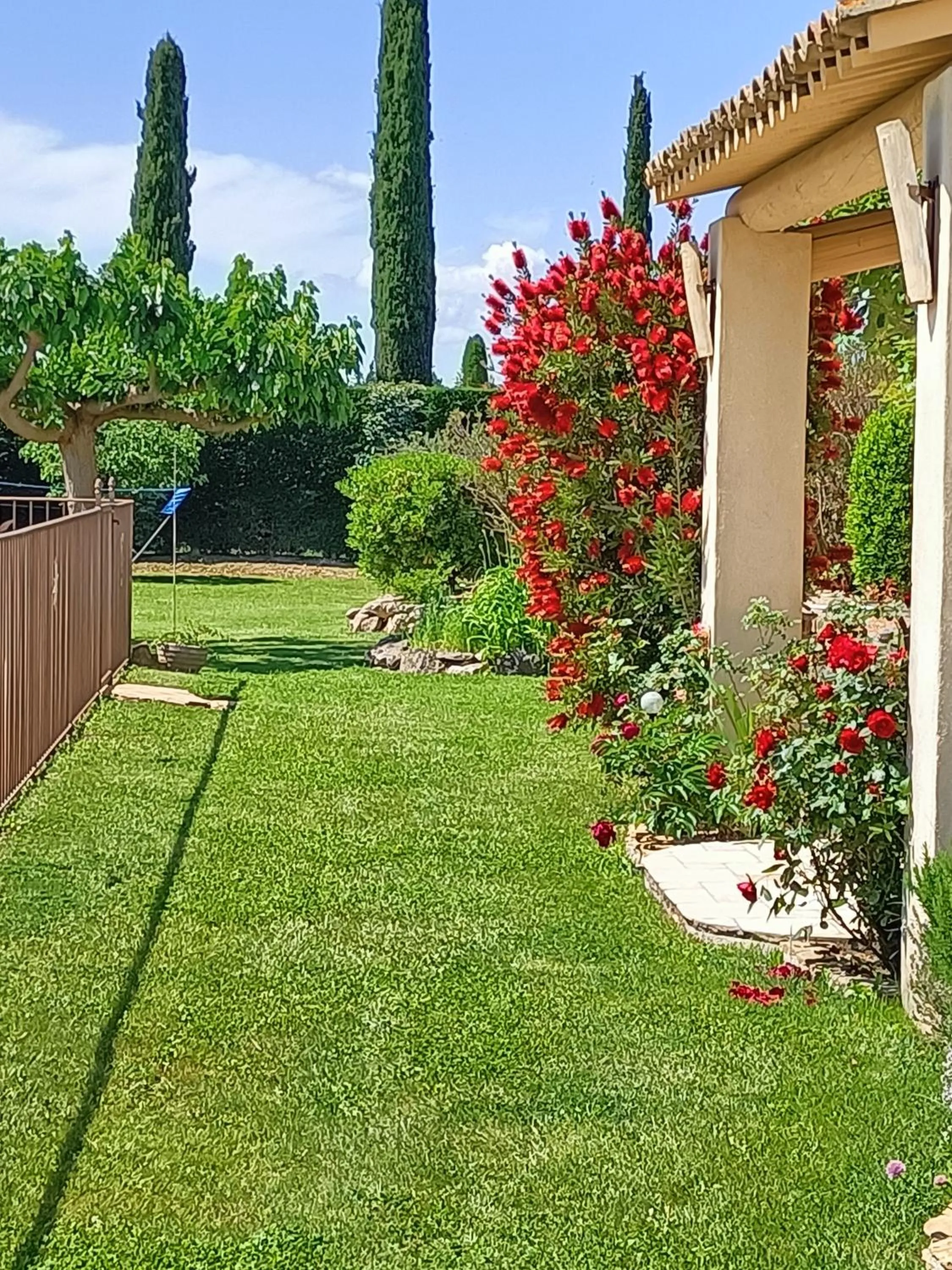 Garden view in Le faré tchanqué chambre d'hôtes, parking gratuit sur place