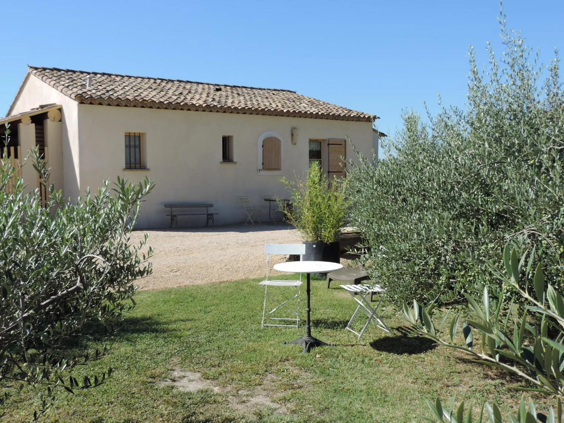 Garden view in Chambre d'hôtes le faré tchanqué parking gratuit sur place