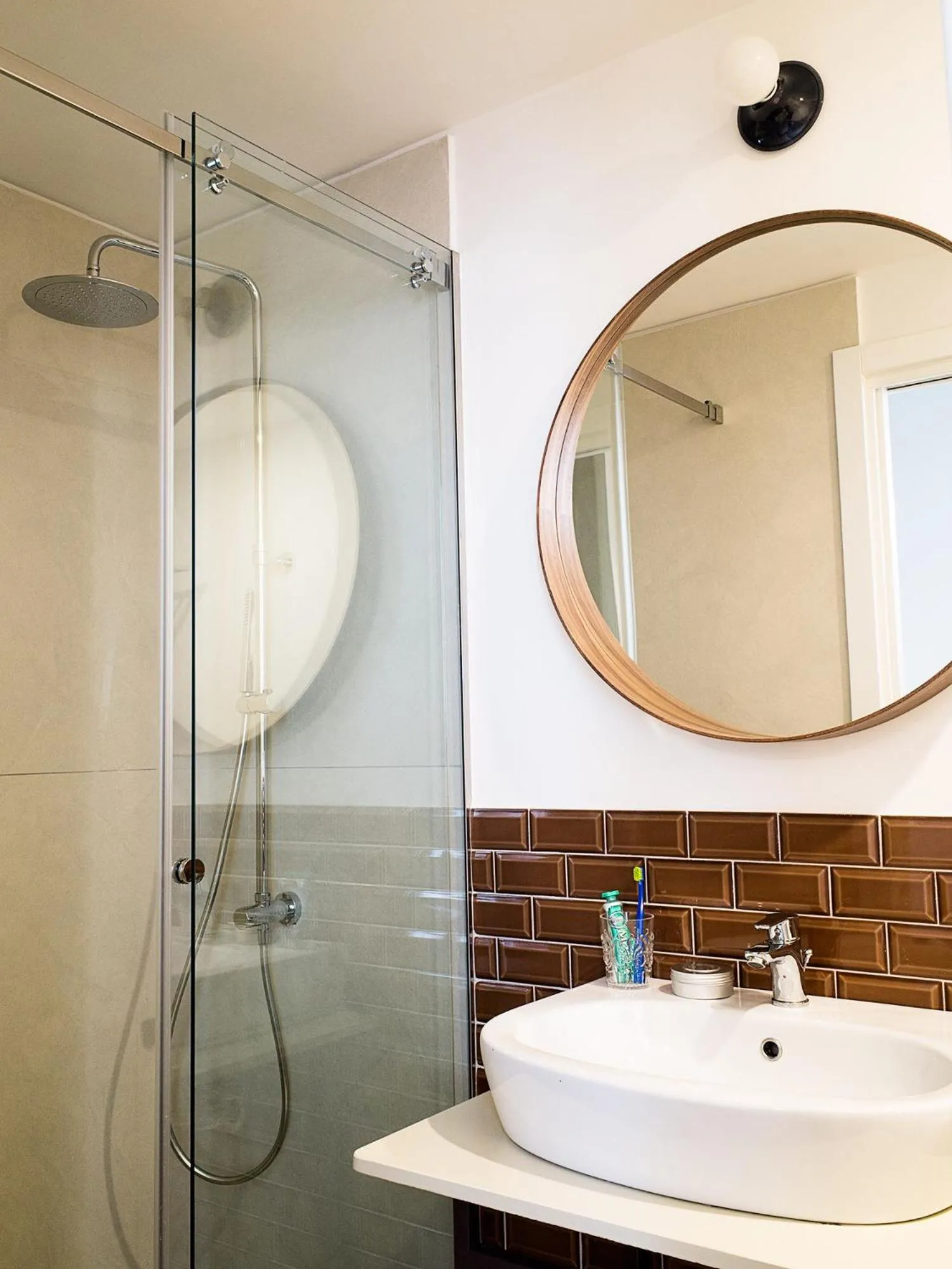 Shower in BB Casamatta