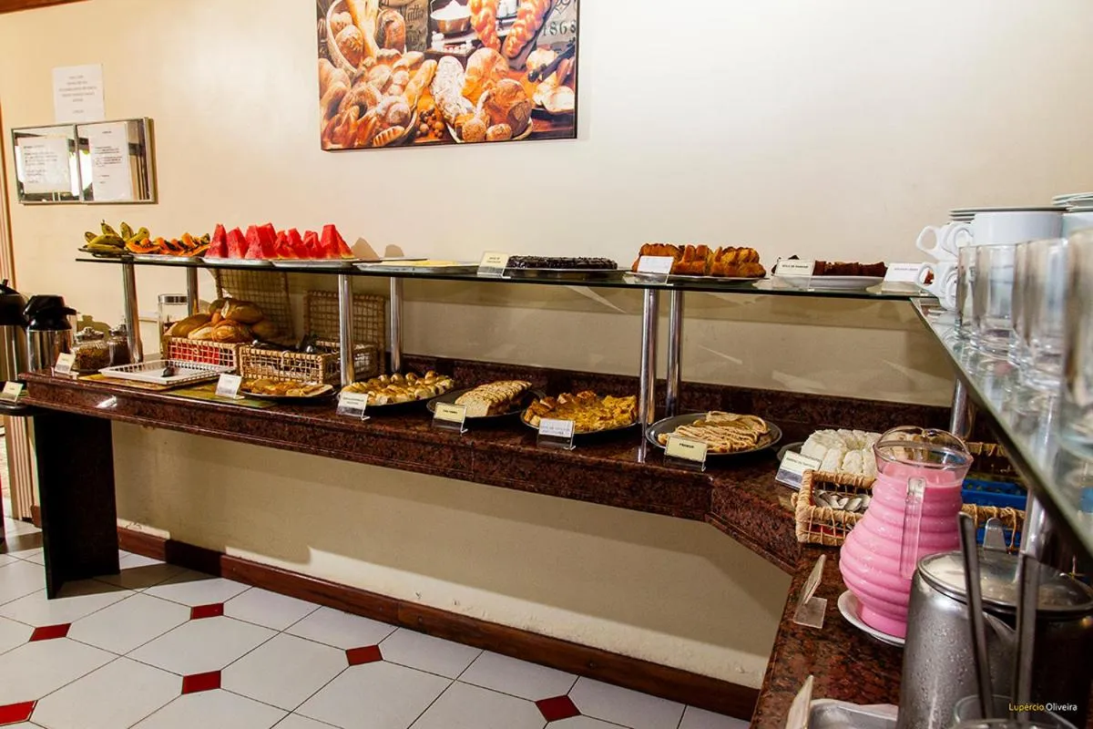 Food and drinks in Pousada Raisis