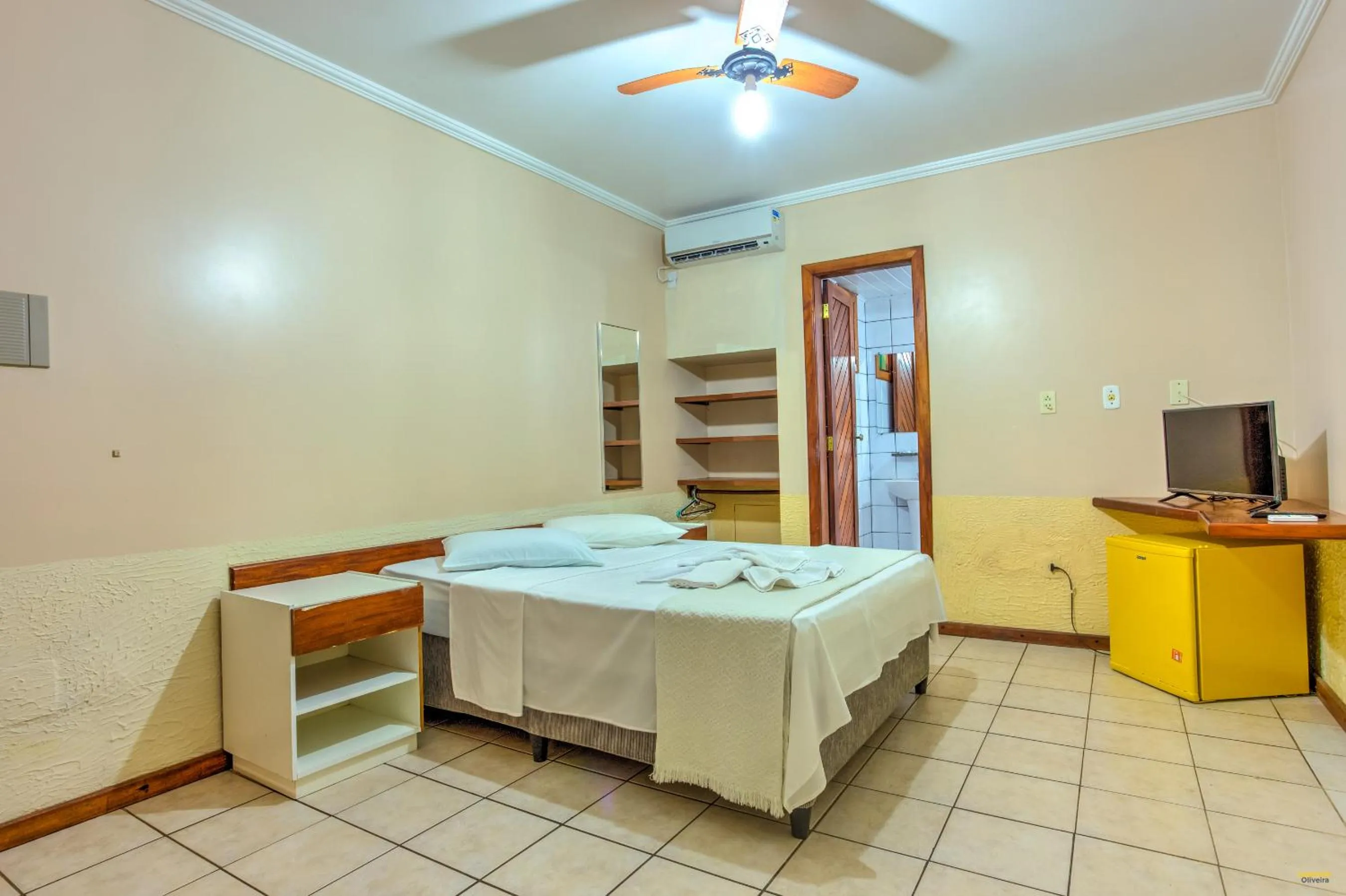 Photo of the whole room, Bed in Pousada Raisis