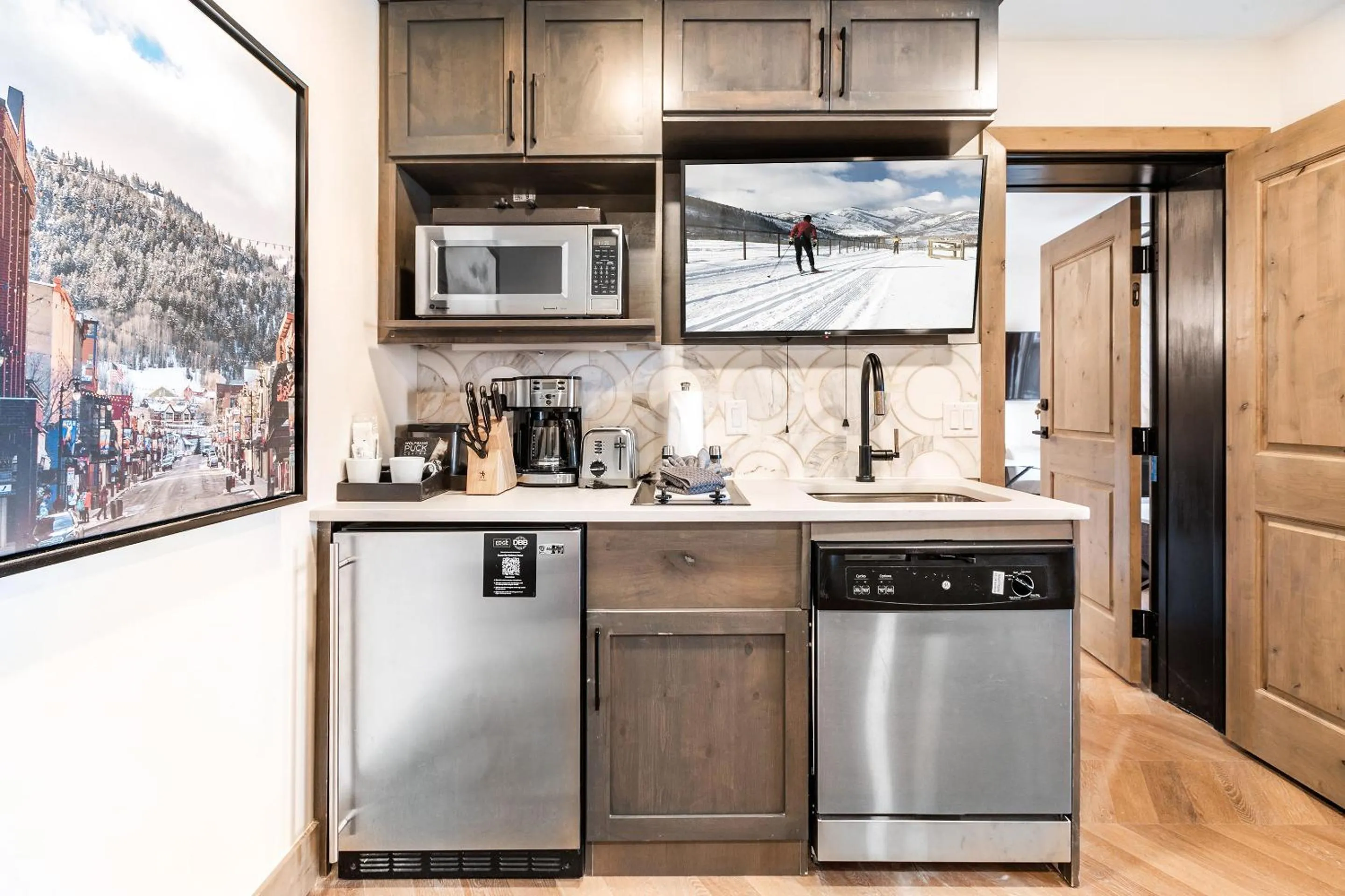 Kitchen or kitchenette in Canyons Village Condos by All Seasons Resort Lodging