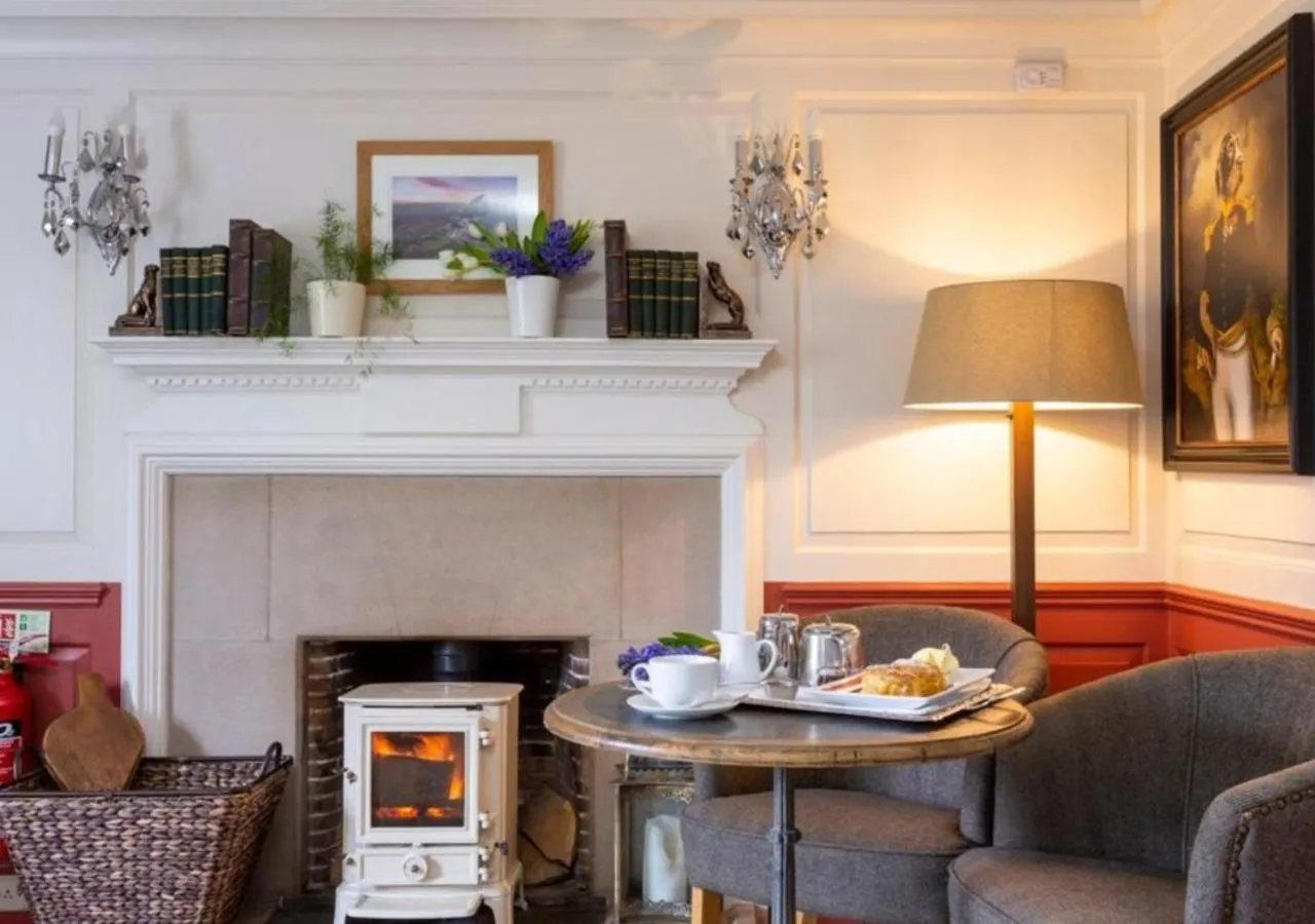 Dining area in Mill End Hotel