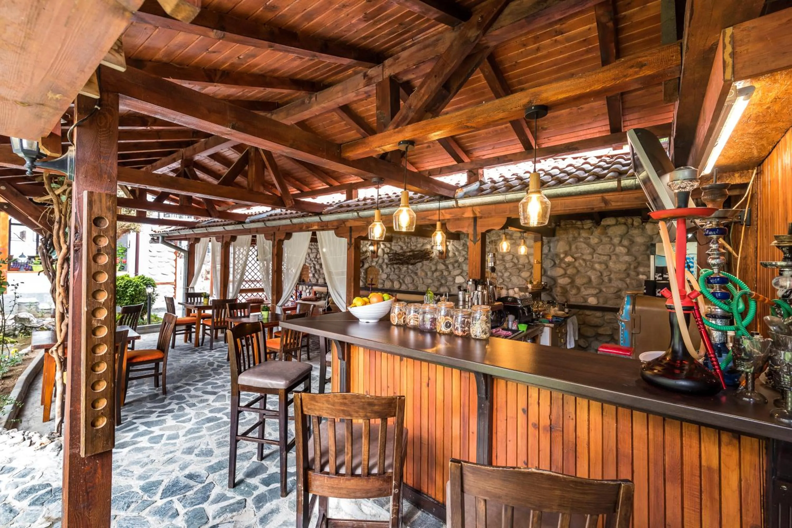 Restaurant/places to eat in Hotel Ida