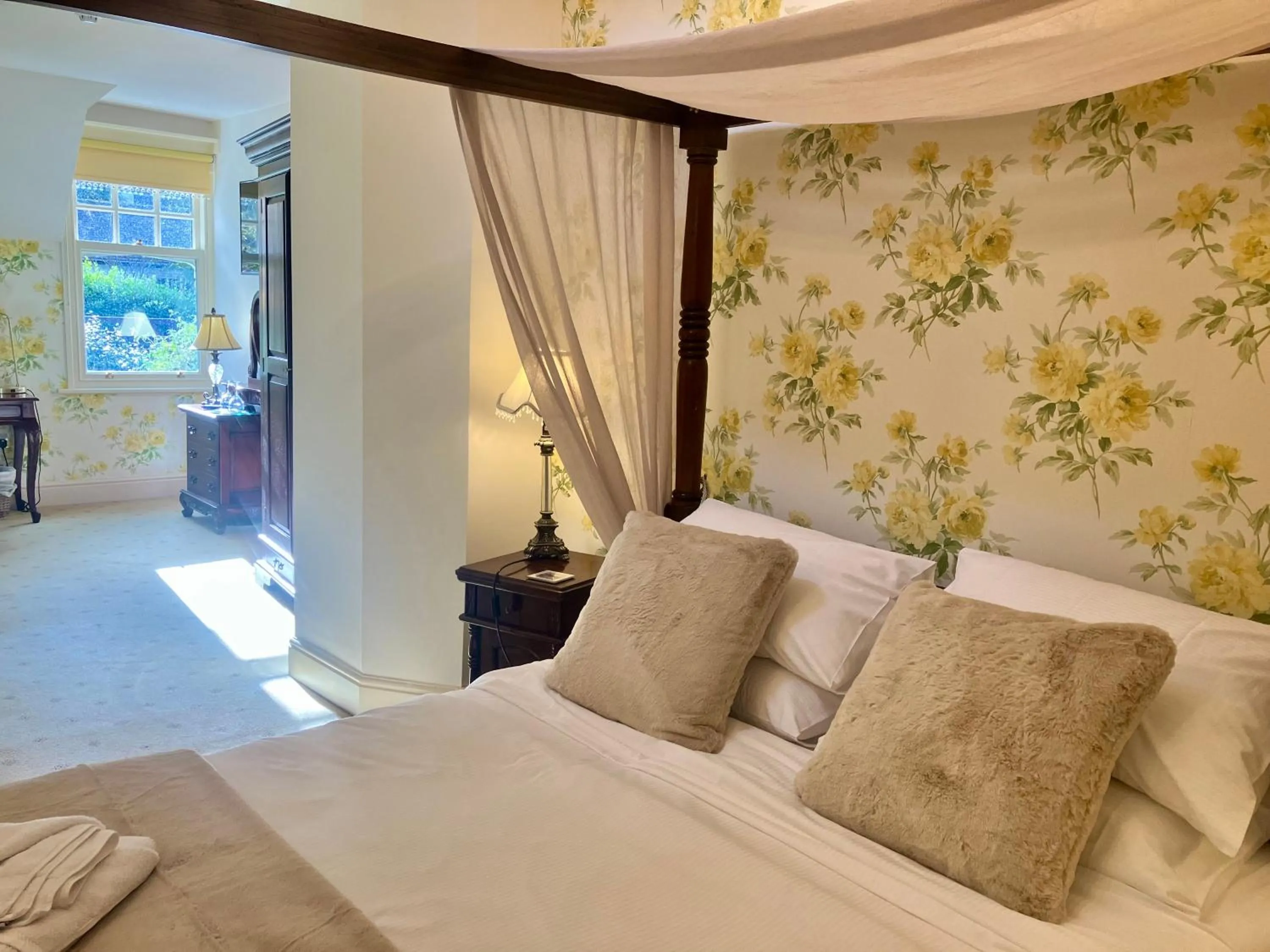 Bed in Storrs Gate House