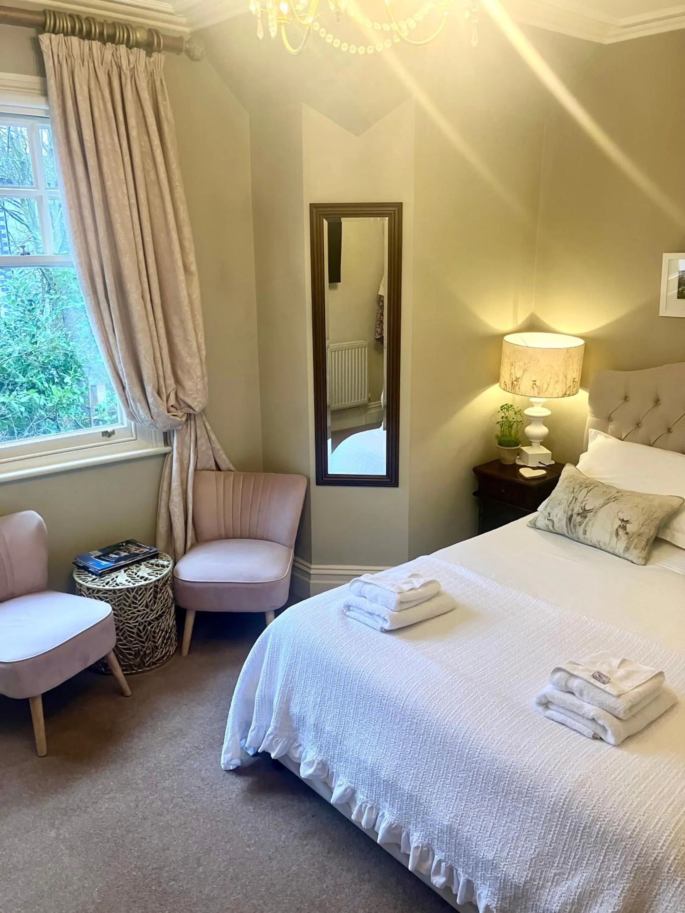 Bed in Storrs Gate House