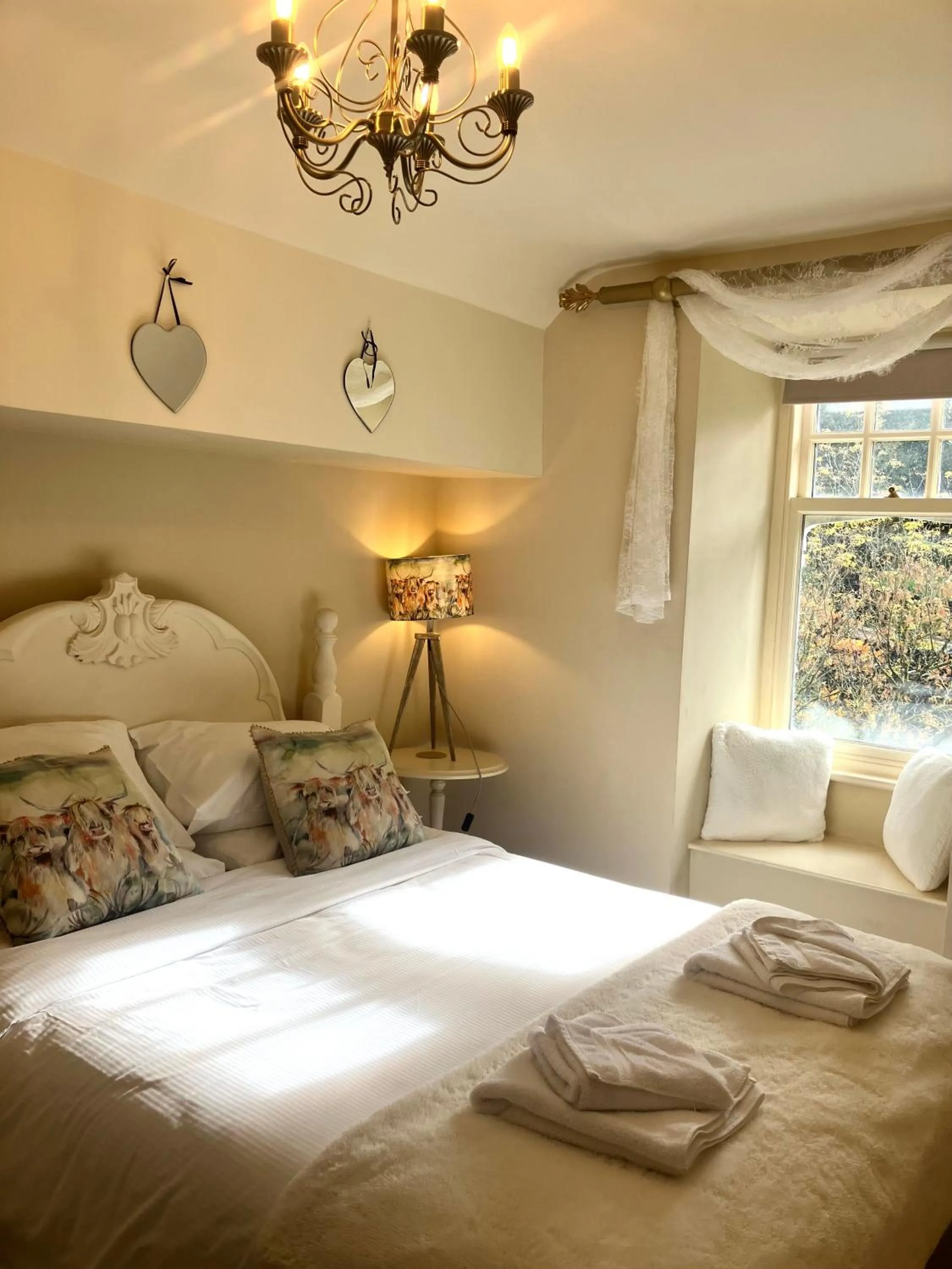 Bedroom, Bed in Storrs Gate House