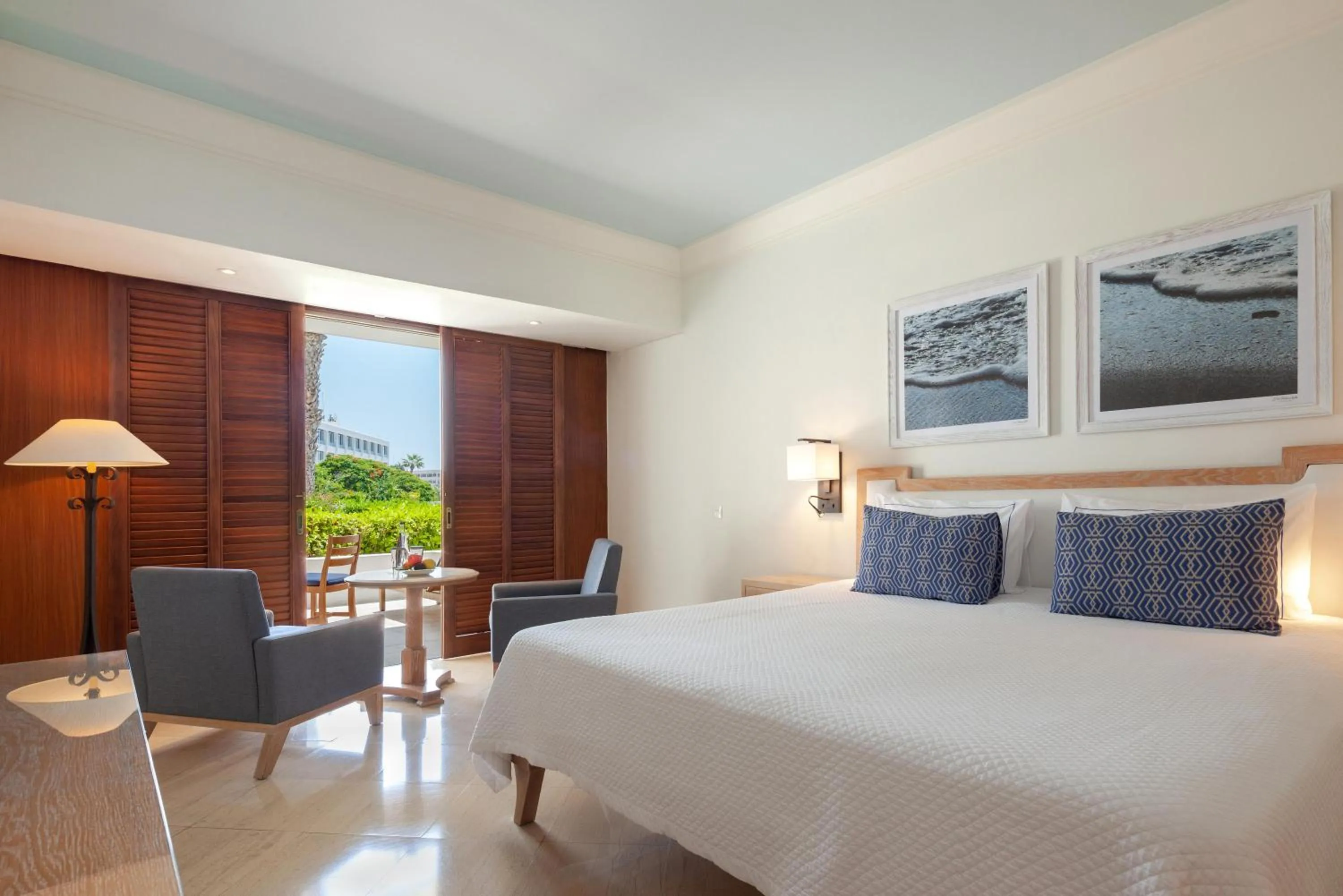 Photo of the whole room, Bed in Annabelle