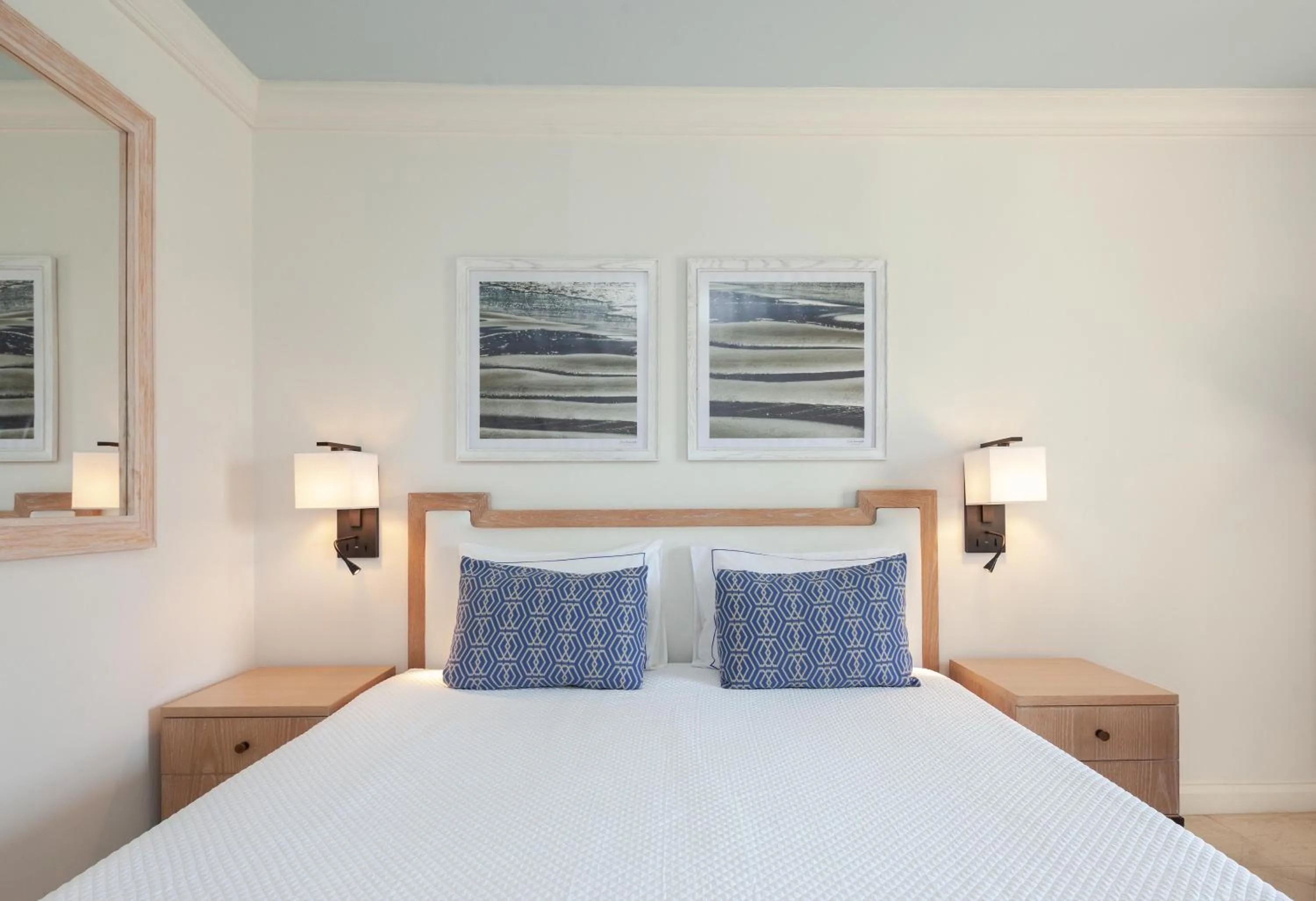 Photo of the whole room, Bed in Annabelle