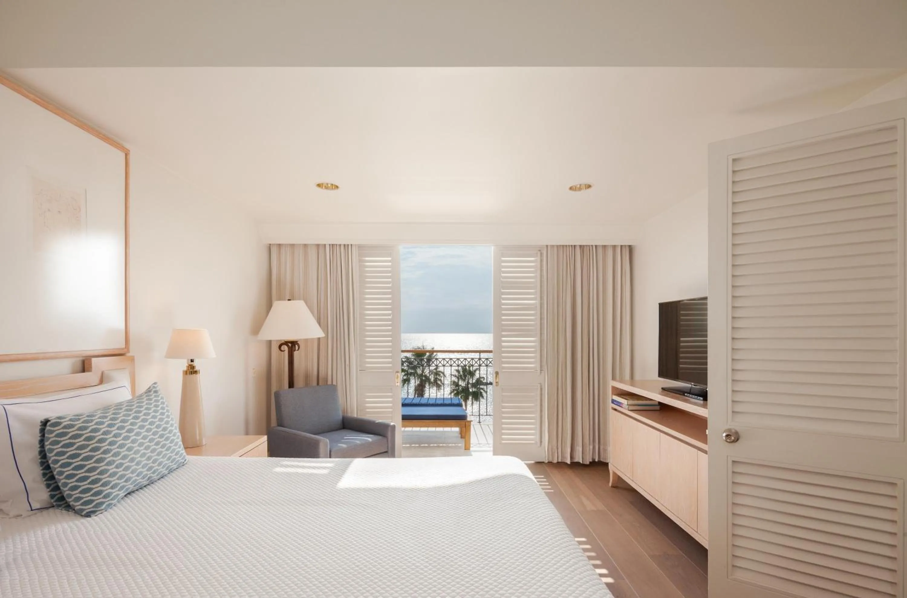 Photo of the whole room, Bed in Annabelle