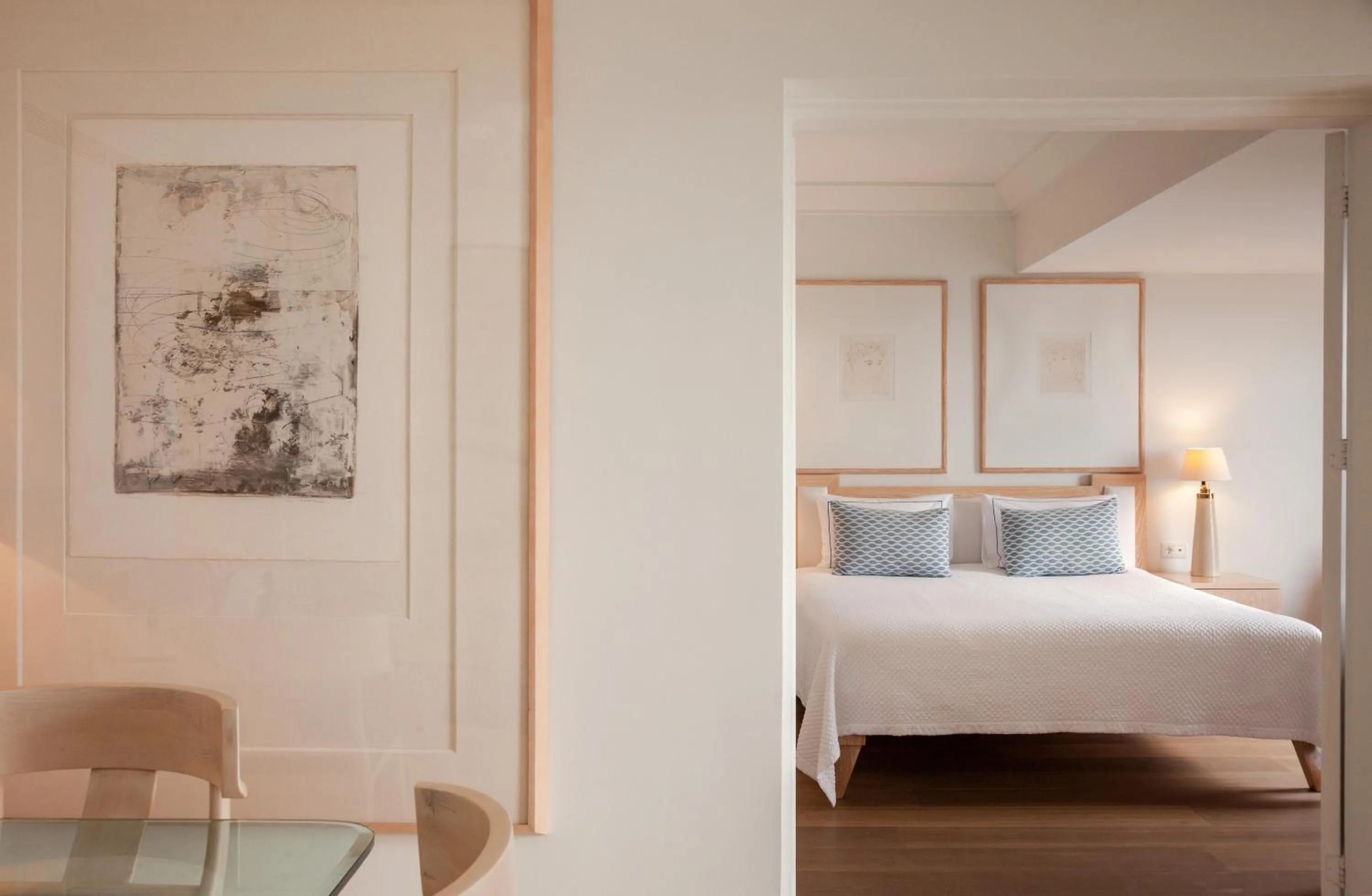 Photo of the whole room, Bed in Annabelle