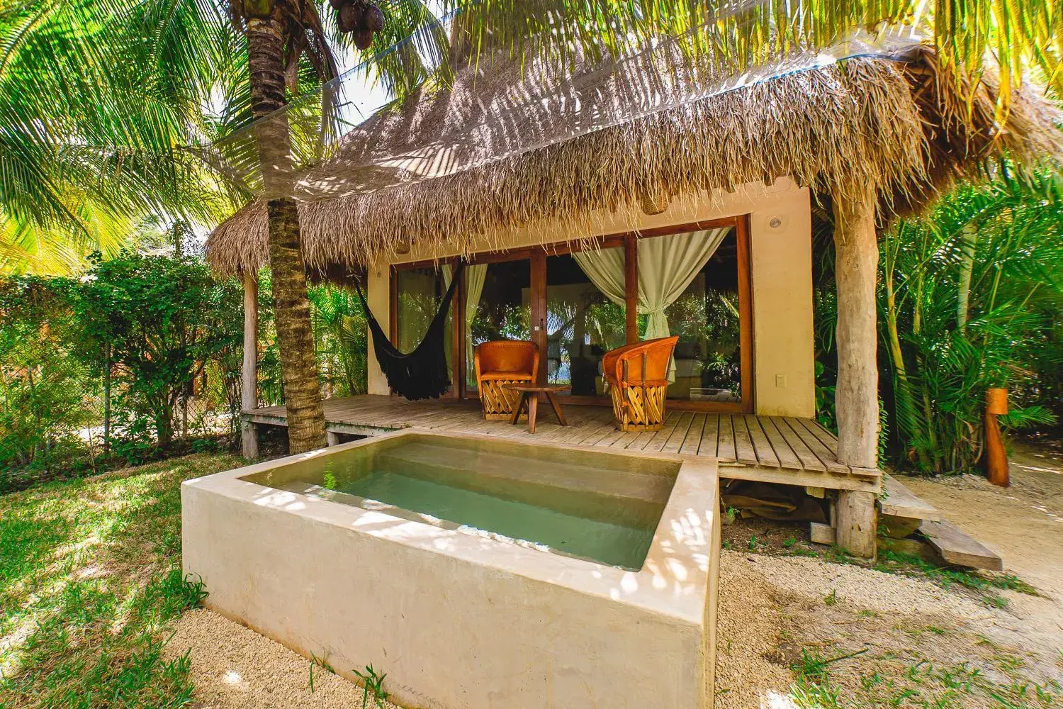 Quadruple Bungalow With Mini Pool in Hotel CasaBakal - A pie de Laguna - Bacalar Quadruple Bungalow With Mini Pool in Hotel CasaBakal - A pie de Laguna - Bacalar