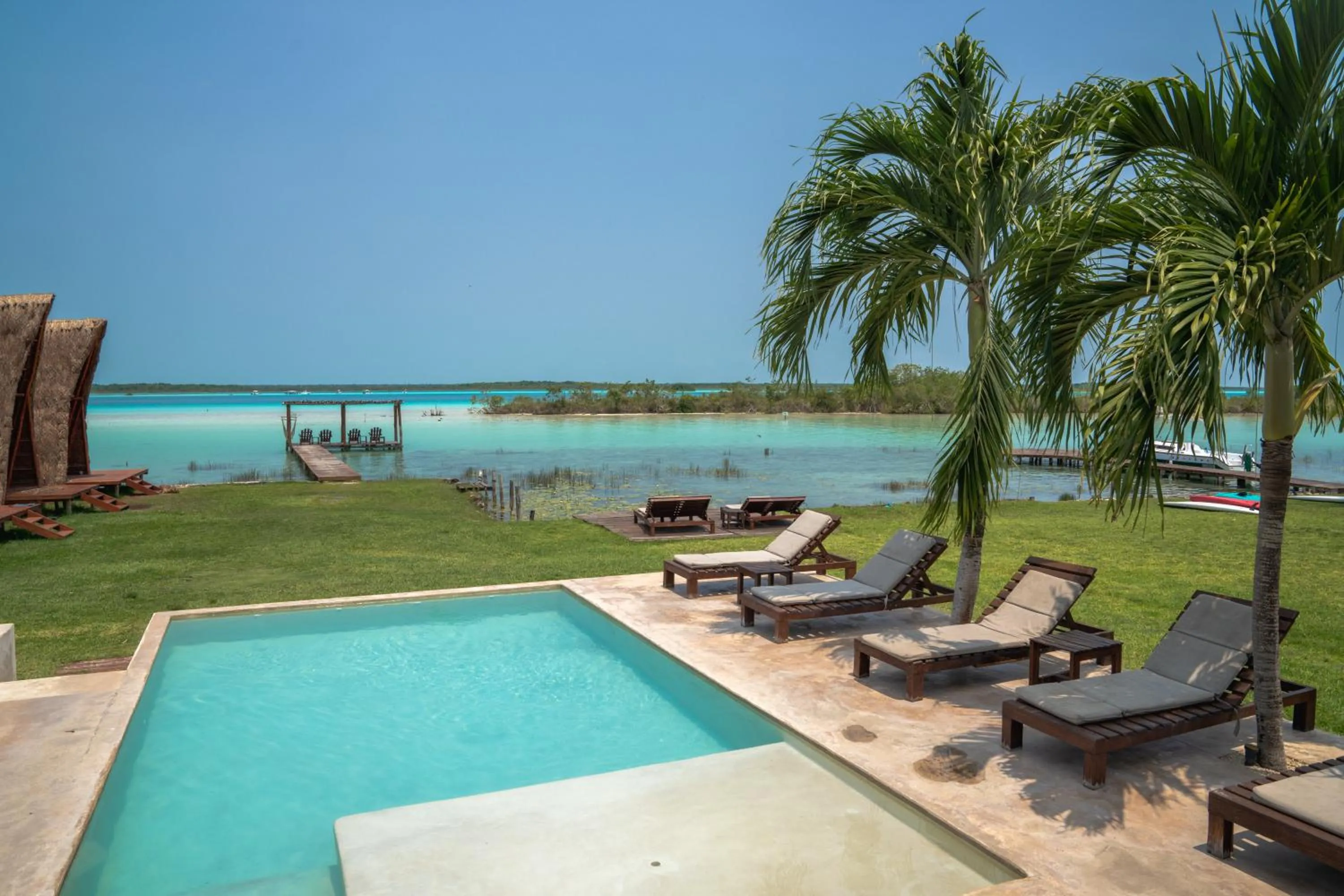Swimming pool in Hotel CasaBakal - A pie de Laguna - Bacalar
