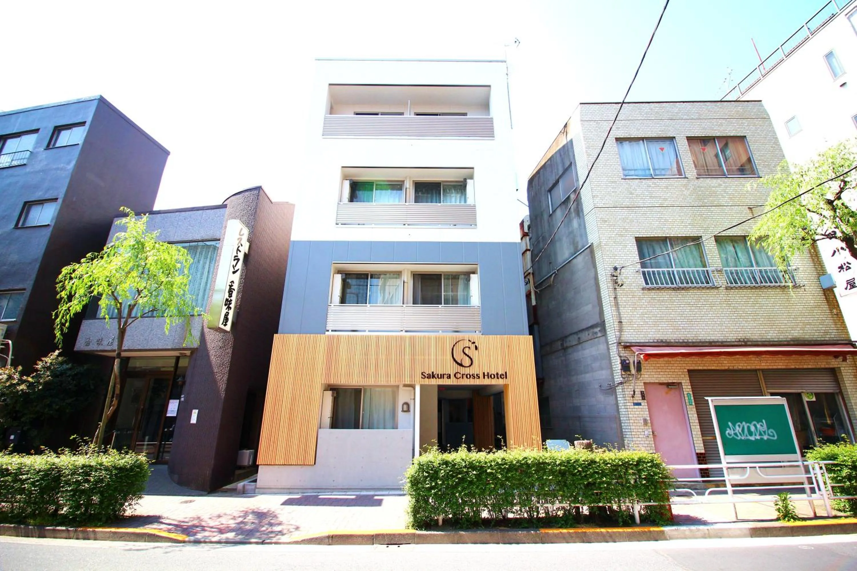 Property building in Sakura Cross Hotel Ueno Iriya
