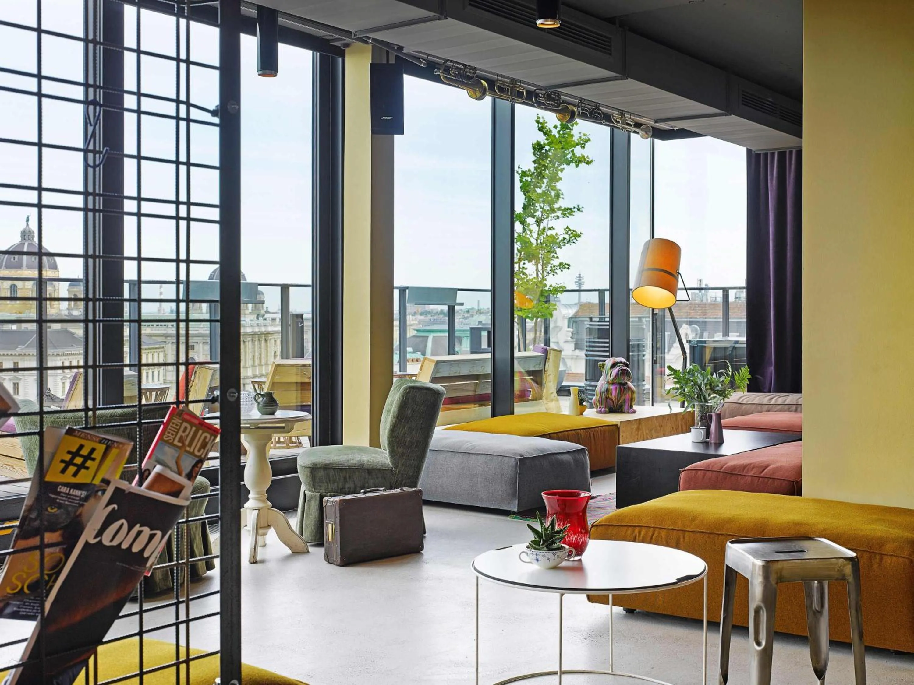 Lounge or bar in 25hours Hotel beim MuseumsQuartier