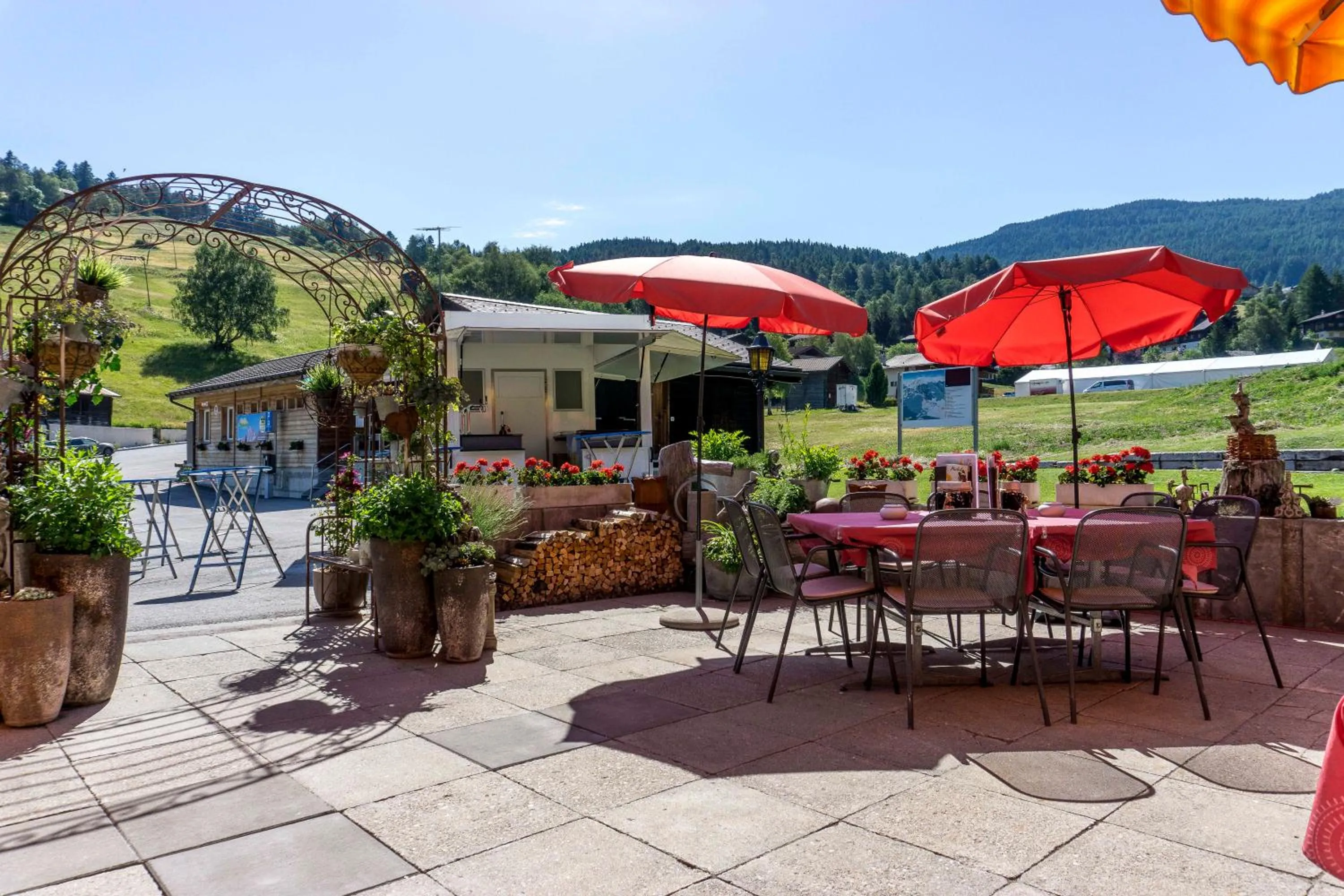 Restaurant/places to eat in Hotel-Restaurant Ronalp