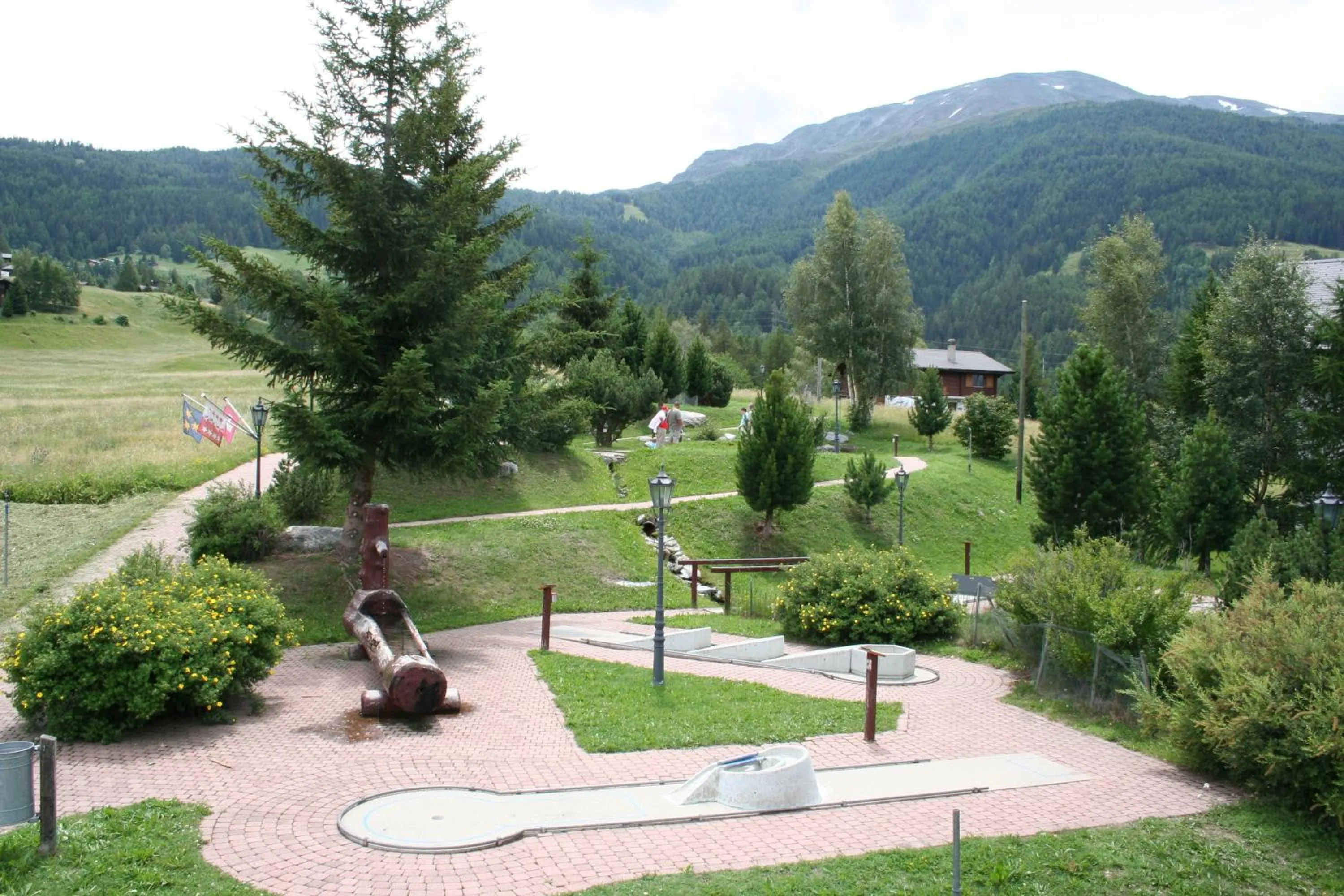 Minigolf in Hotel-Restaurant Ronalp