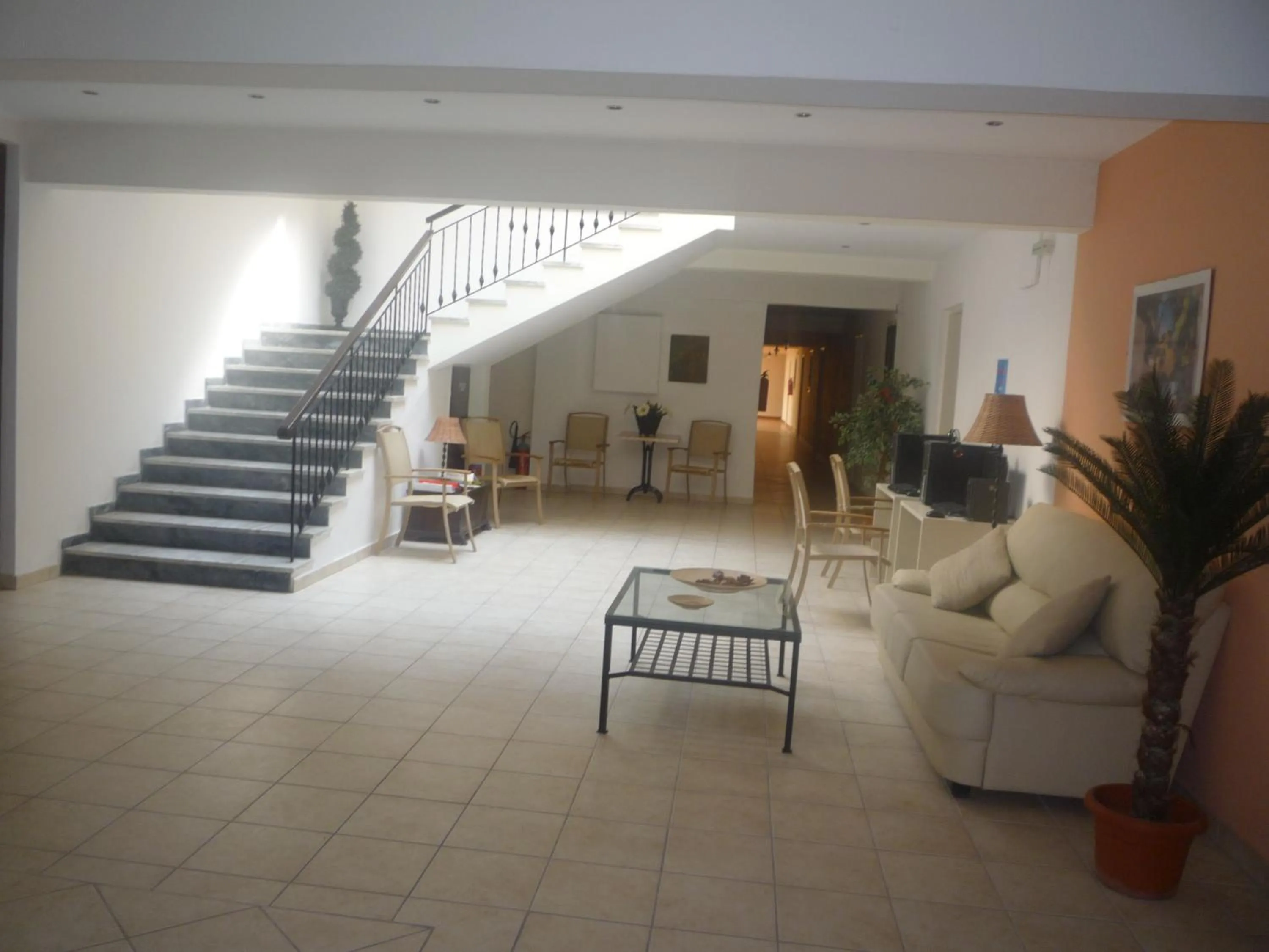 Lobby or reception in Annaliza Apartments