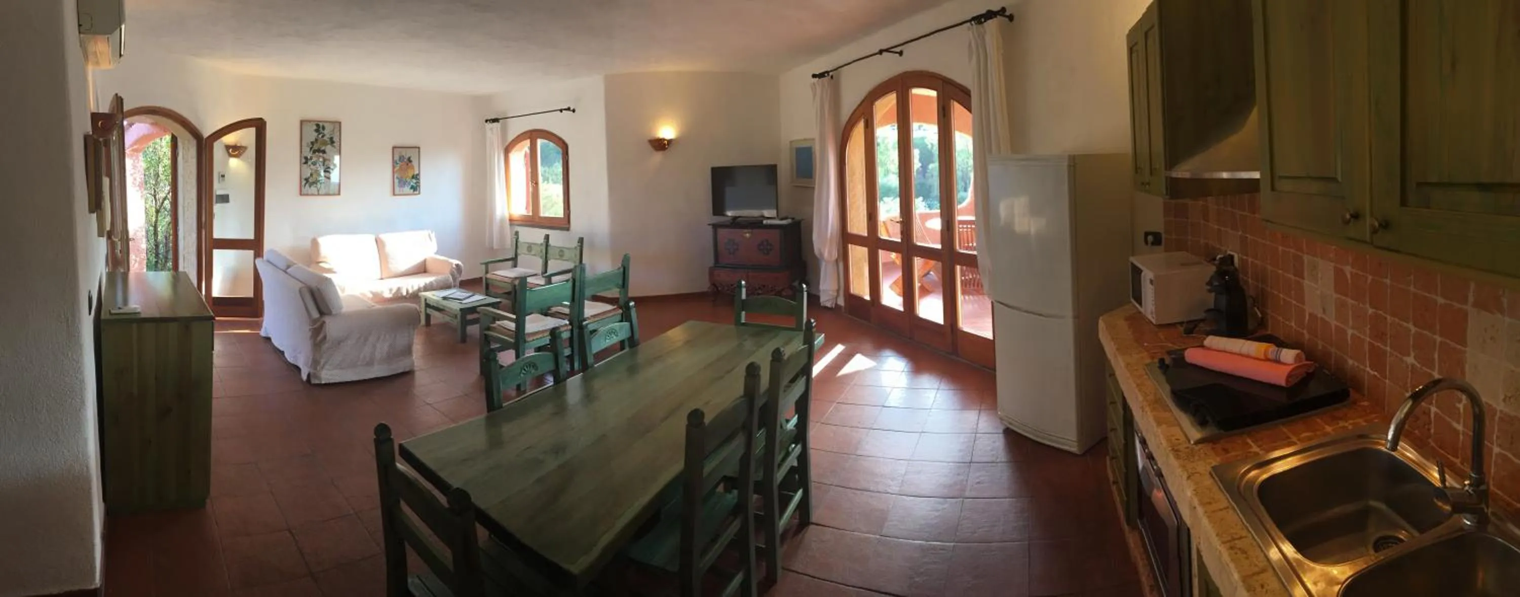 Dining area in Le Antunne