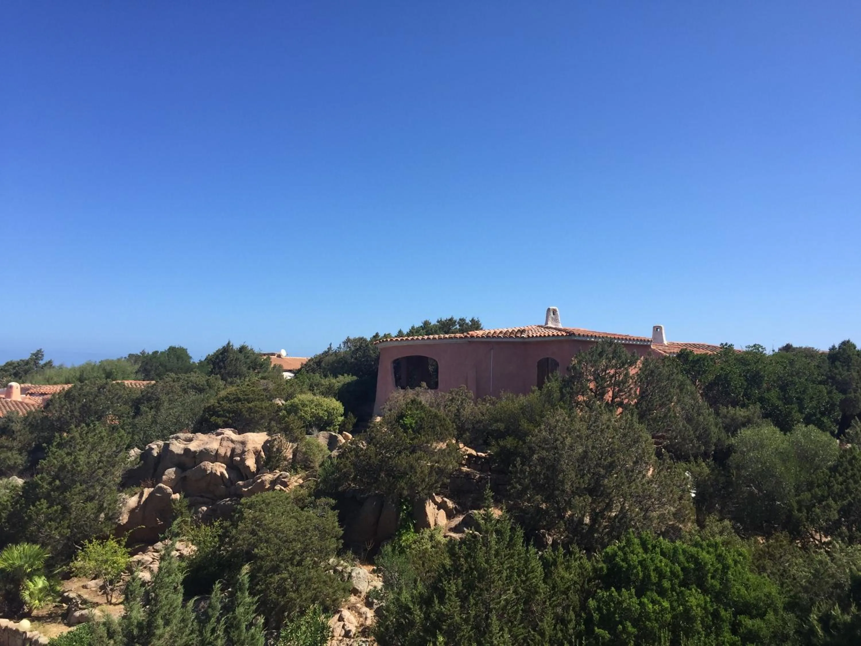 Property building in Le Antunne