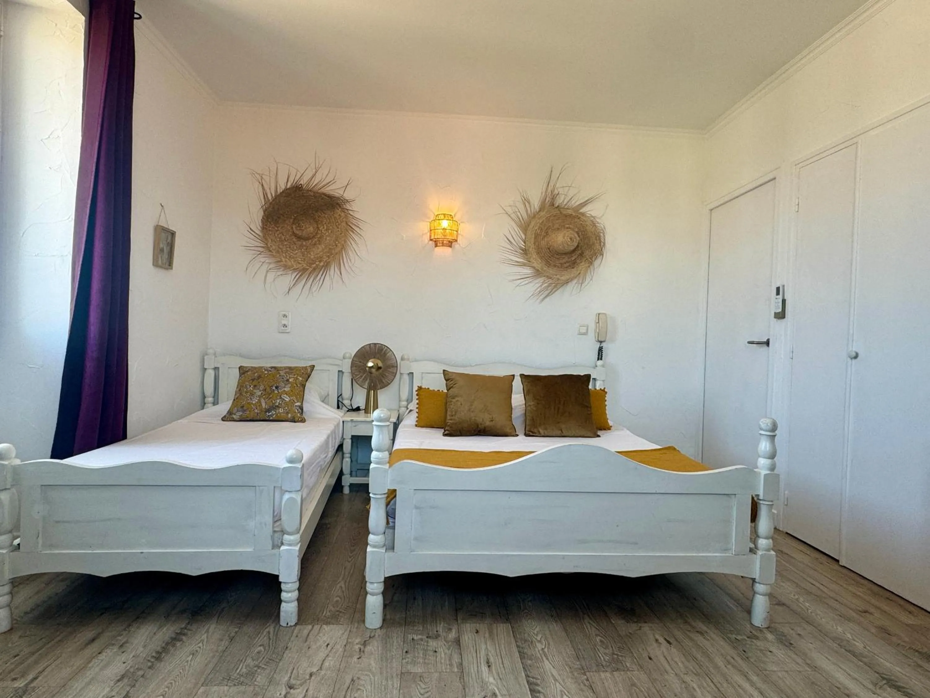 Bed in Hôtel Les 3 Terrasses