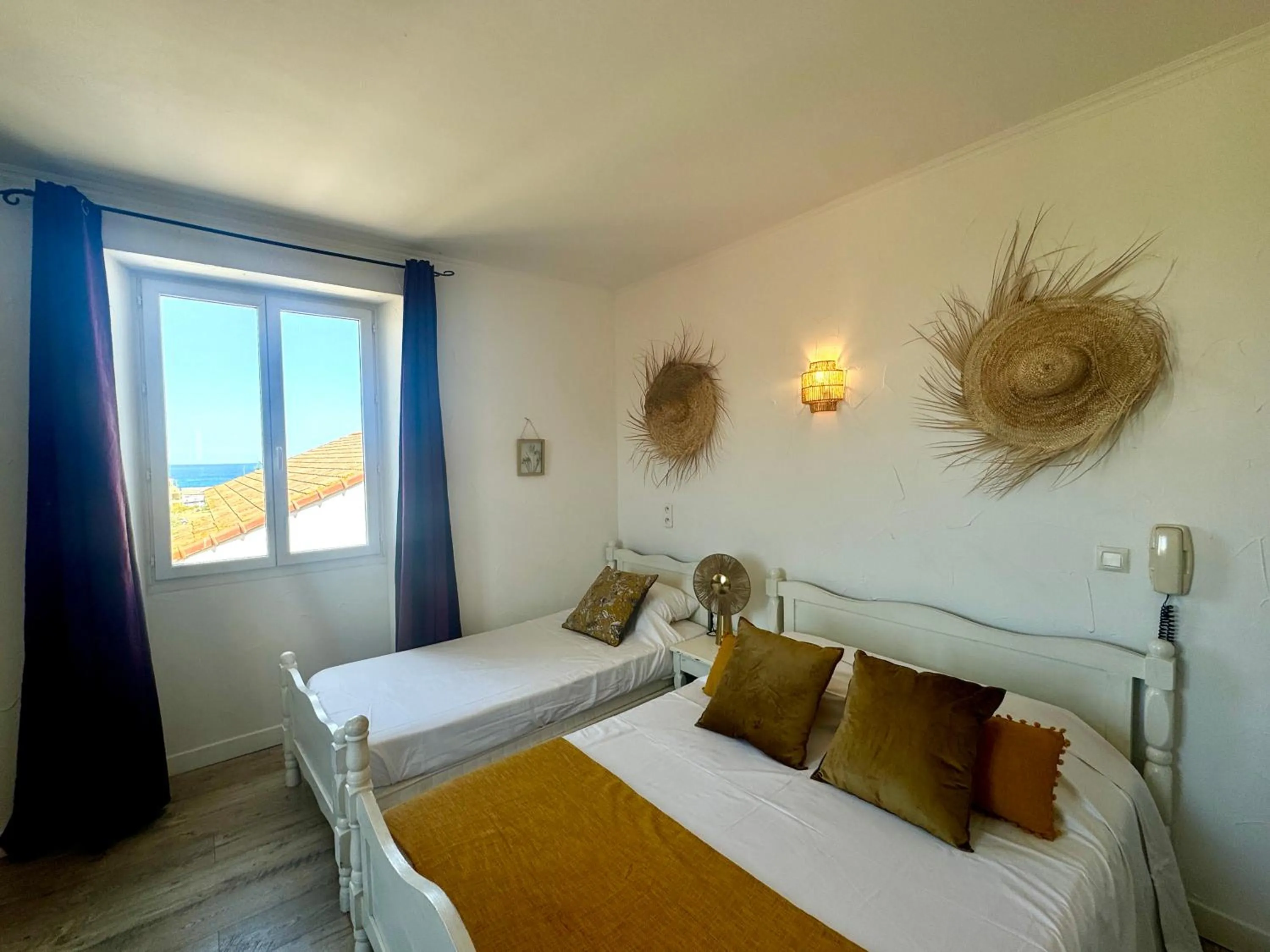 Bed in Hôtel Les 3 Terrasses