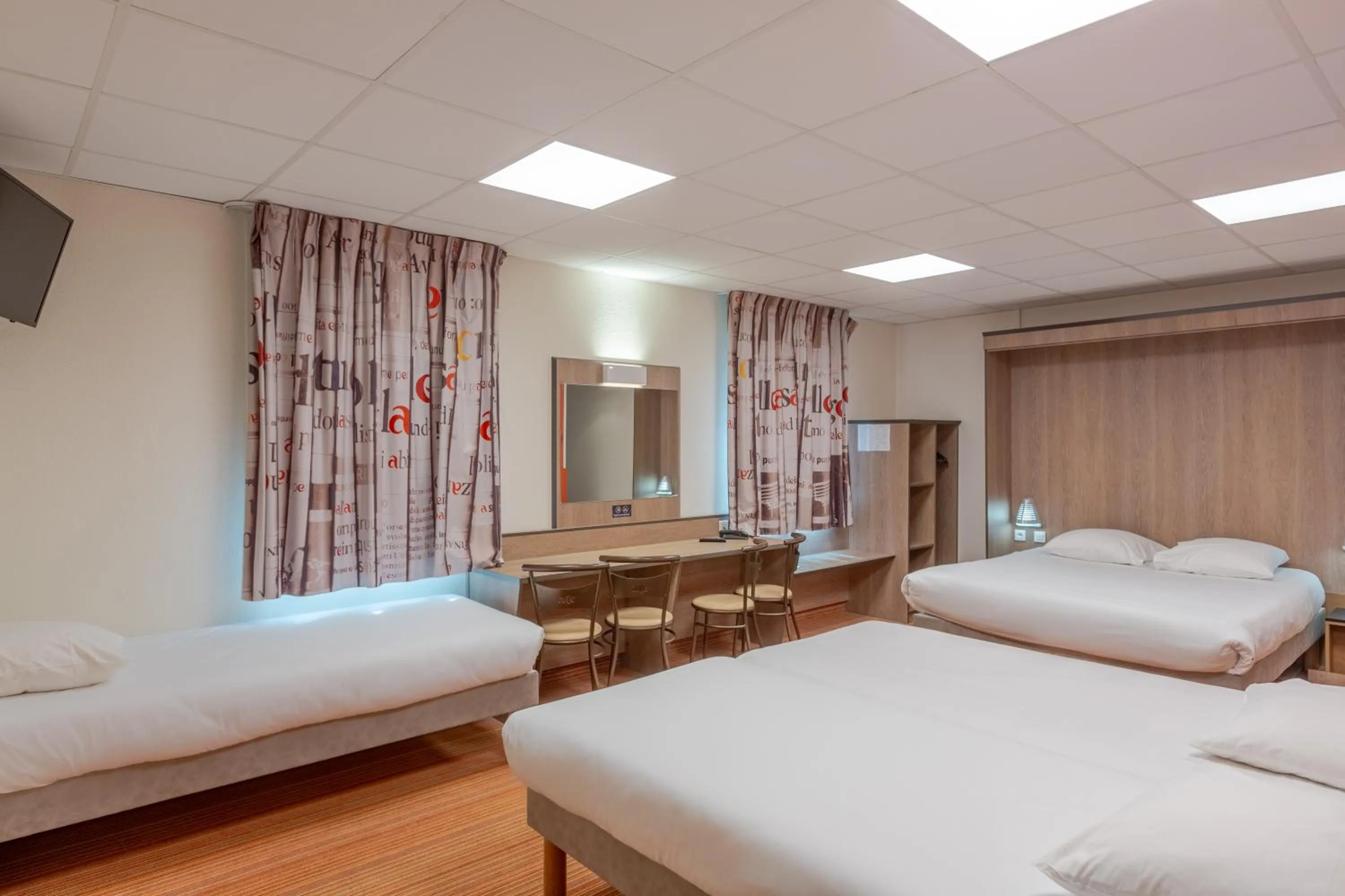 Bed in Ace Hotel Bourges