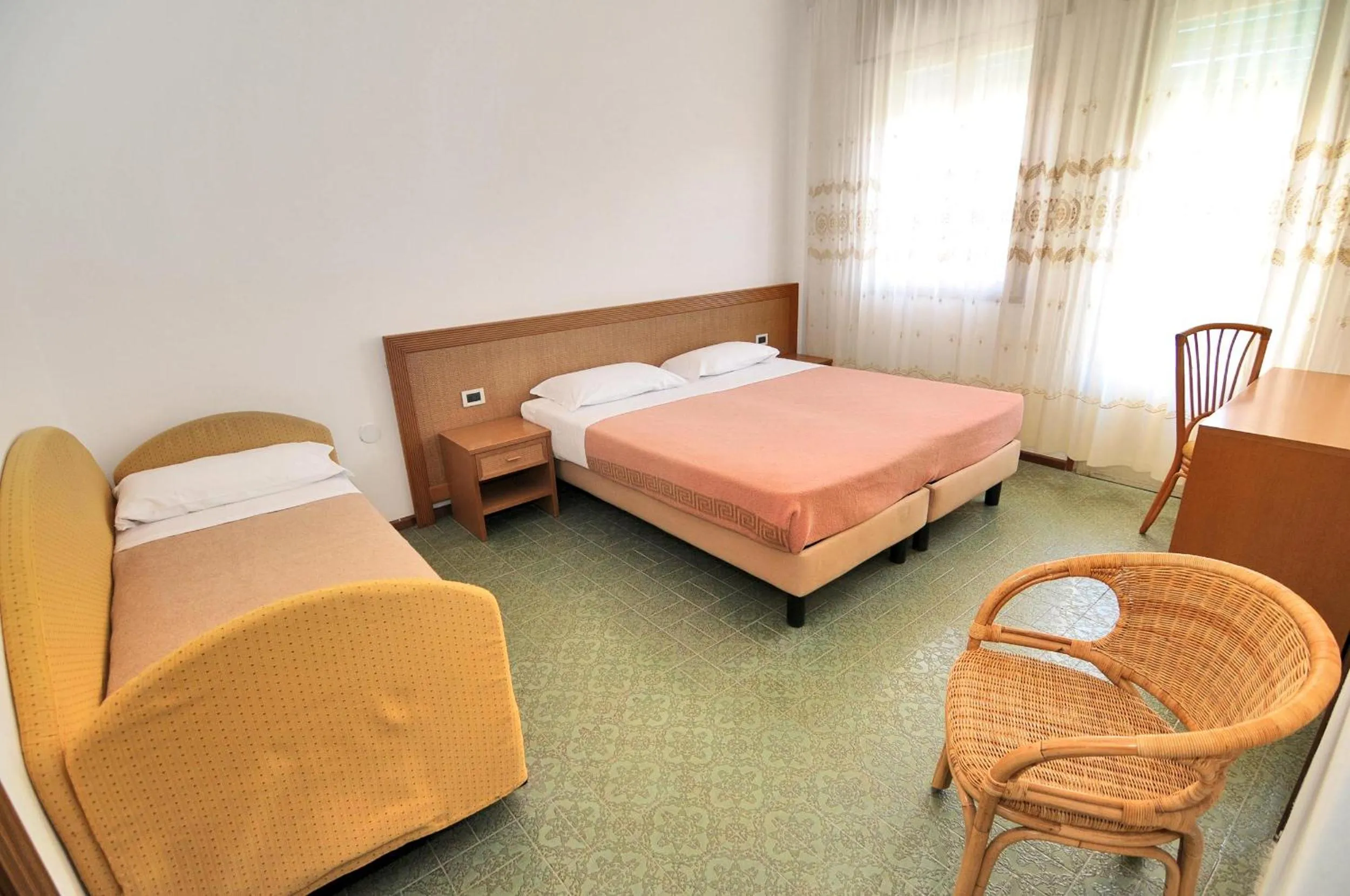 Bedroom, Bed in Venus Best Price