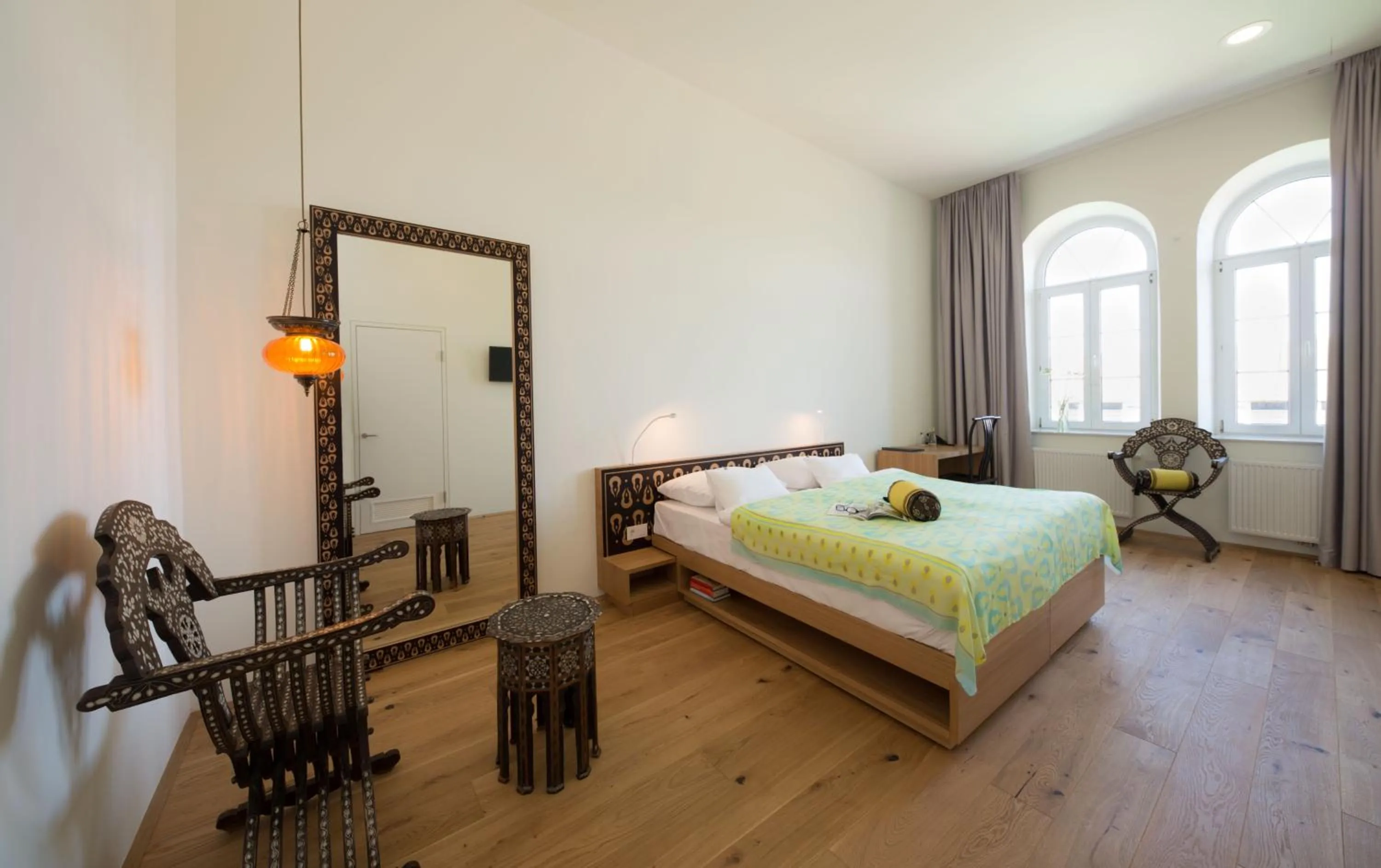 Photo of the whole room, Bed in Gabrium