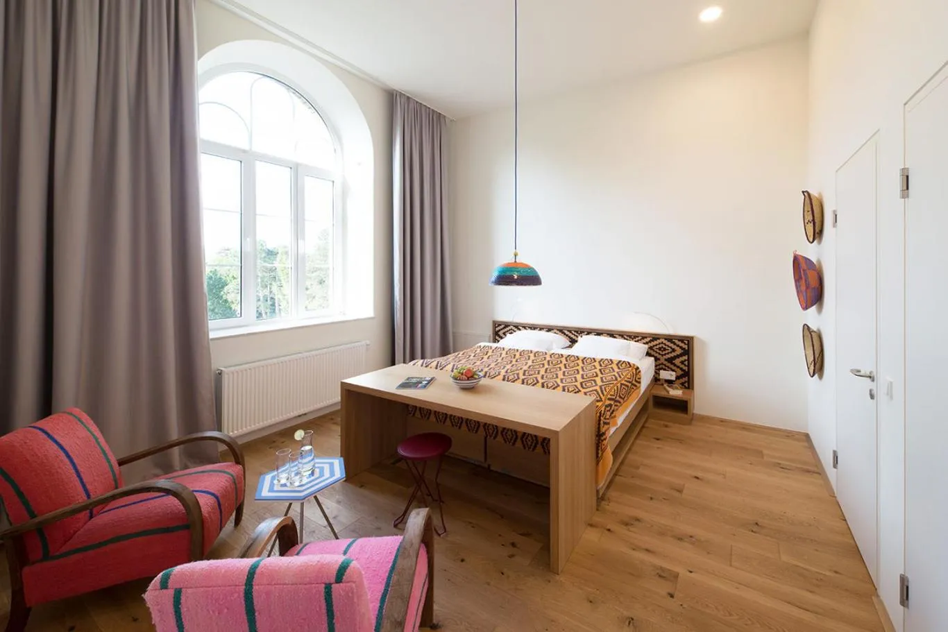 Photo of the whole room, Bed in Gabrium