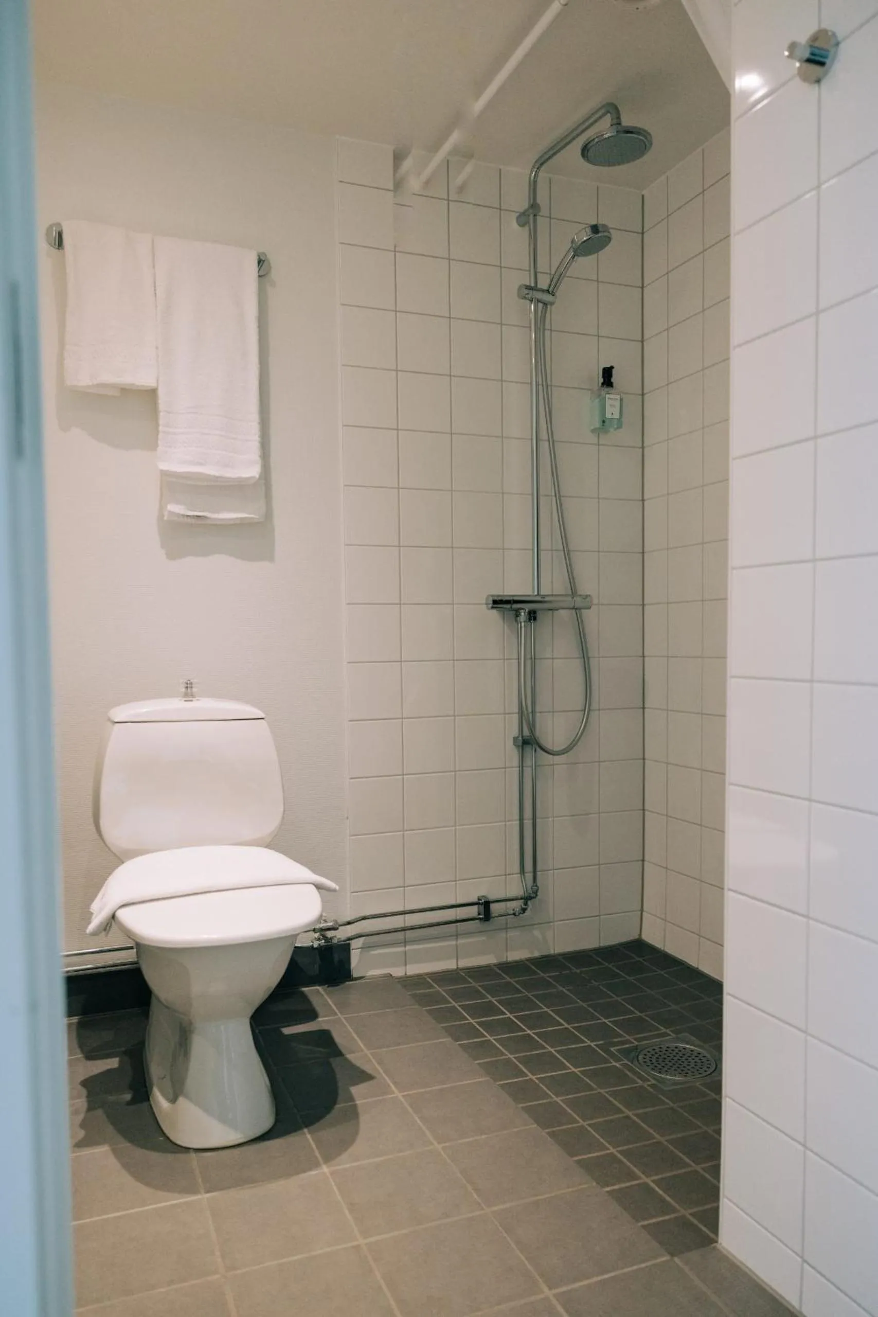 Shower in Aspenäs Herrgård