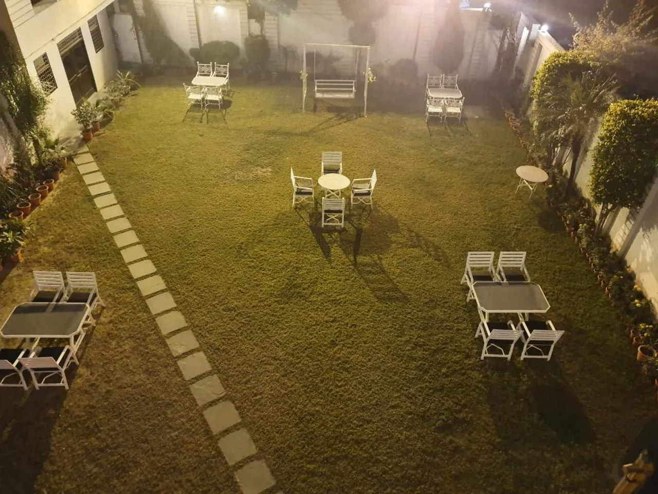 Garden view in Hotel Corbett Kingdom