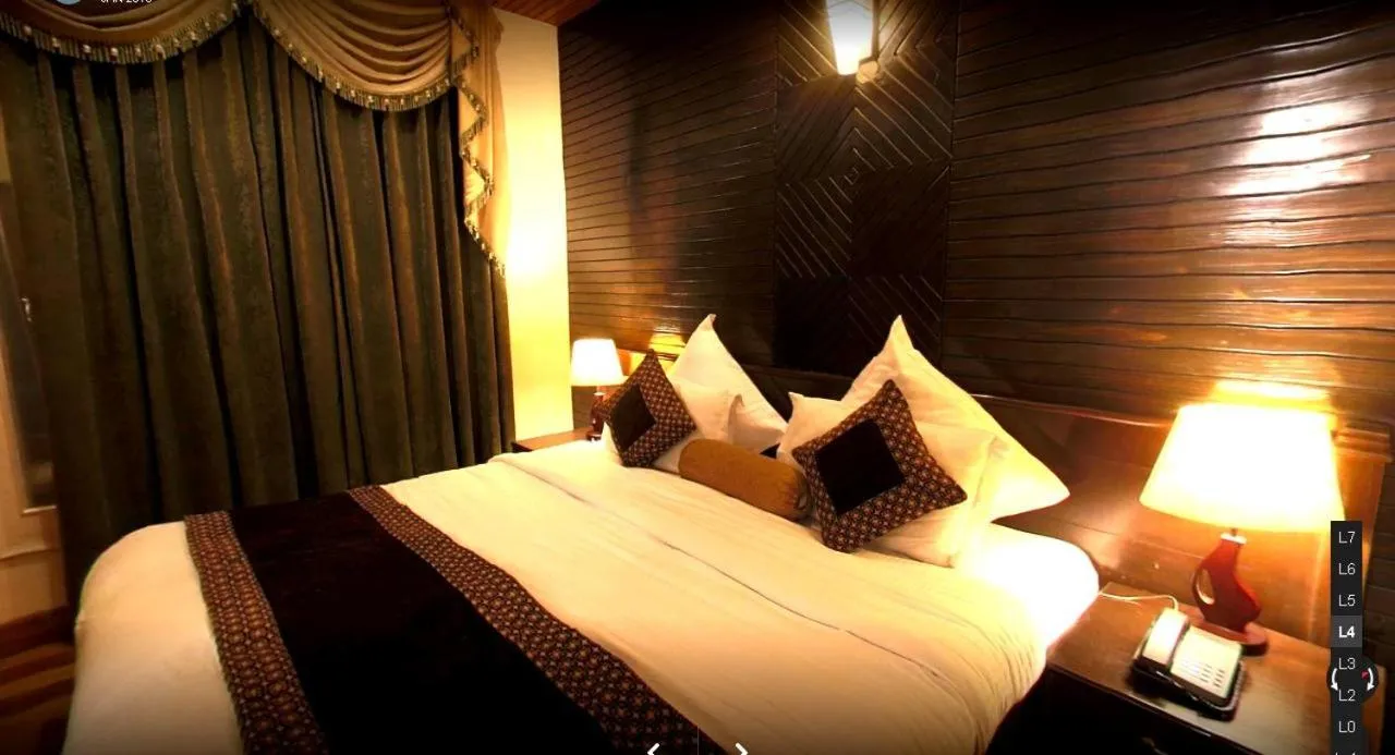 Photo of the whole room in Hotel Corbett Kingdom