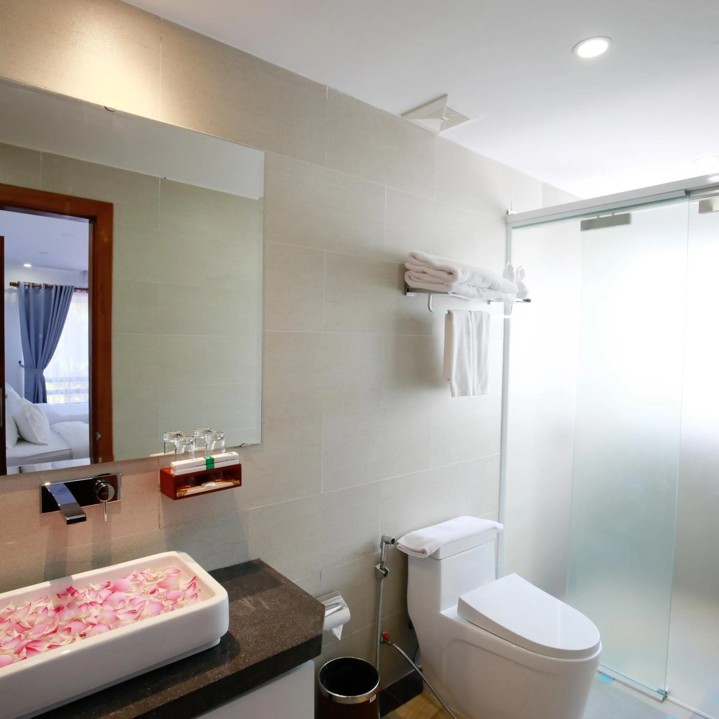 Bathroom in Zita Angkor Hotel