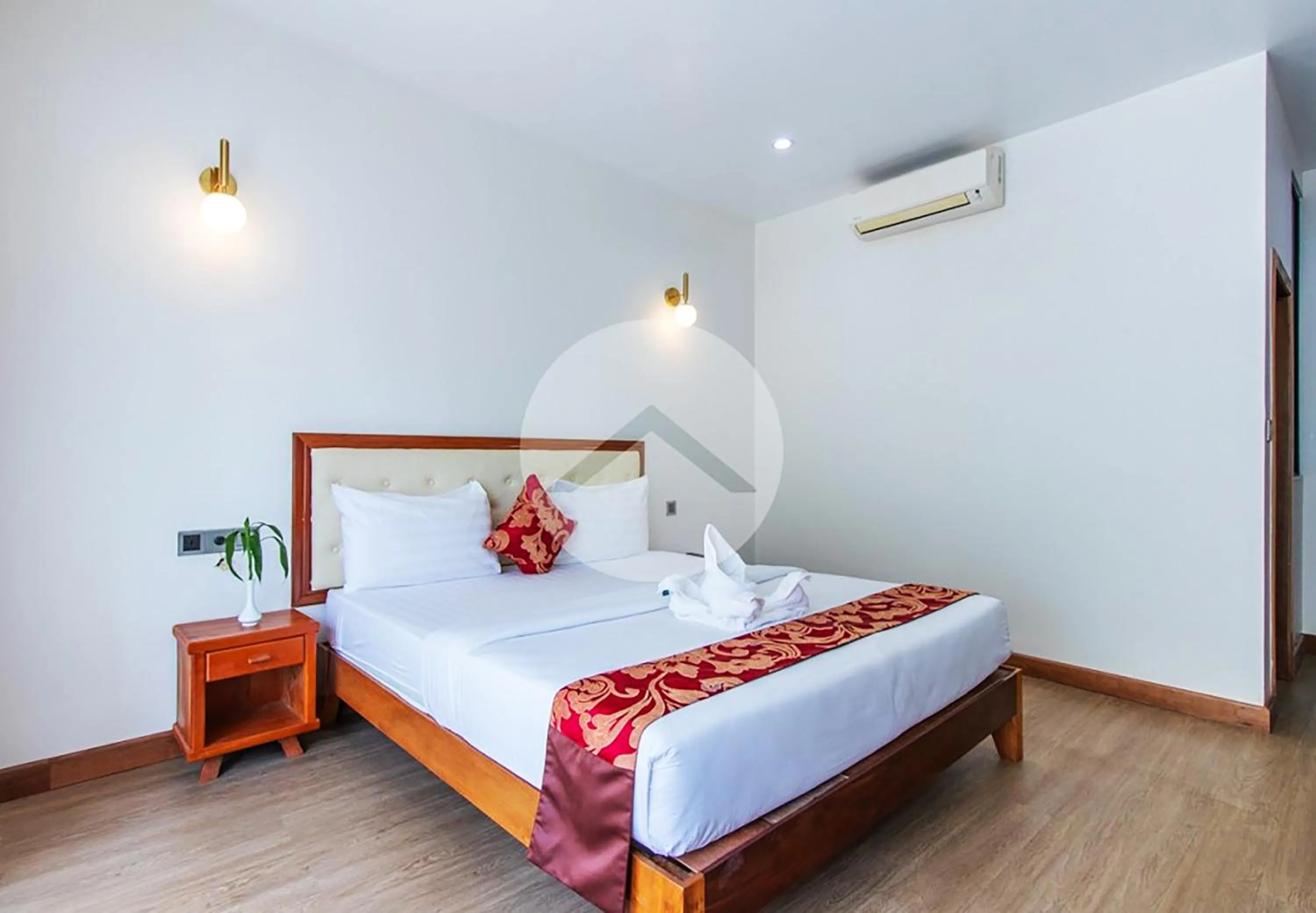 Bed in Zita Angkor Hotel