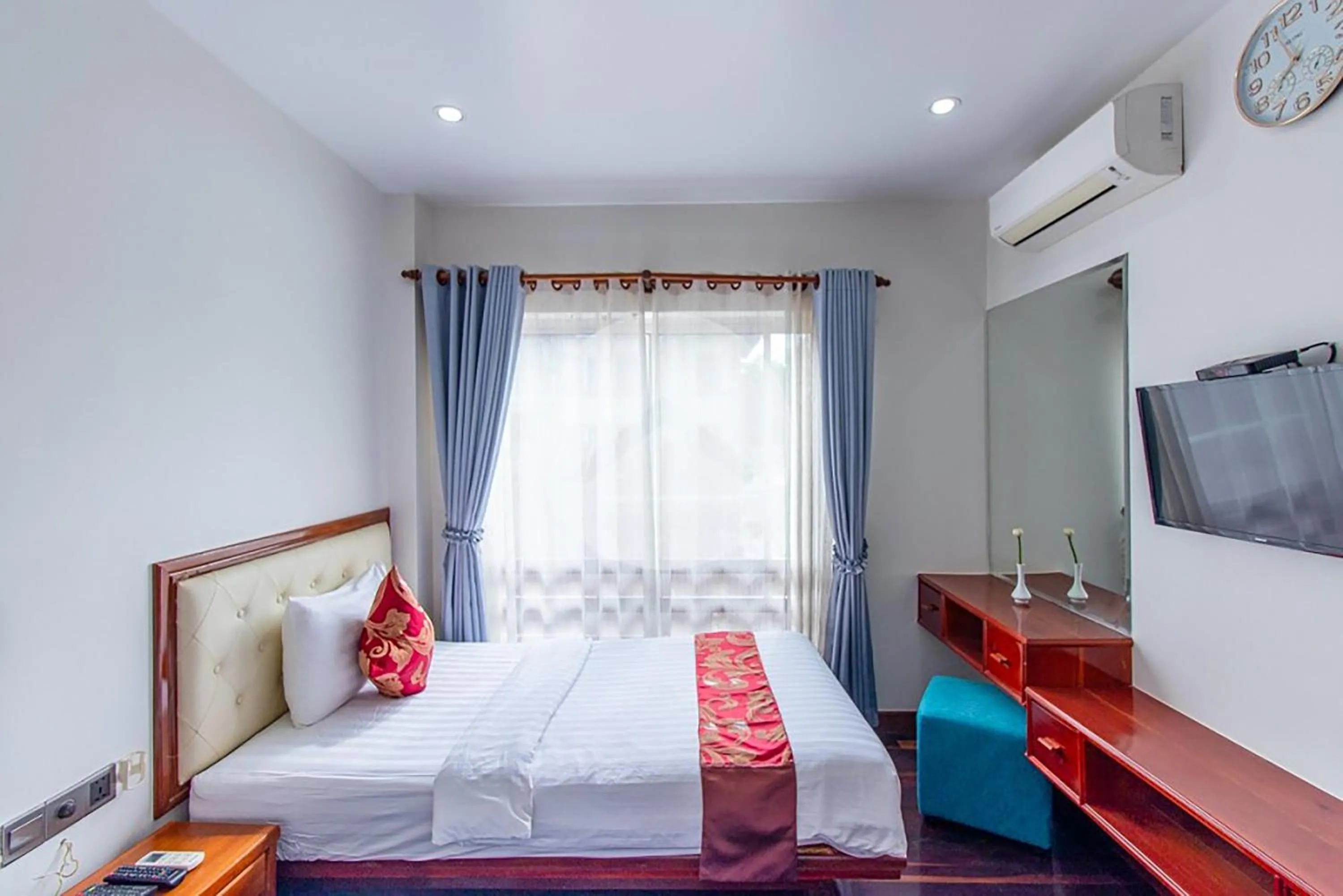 Bedroom, Bed in Zita Angkor Hotel