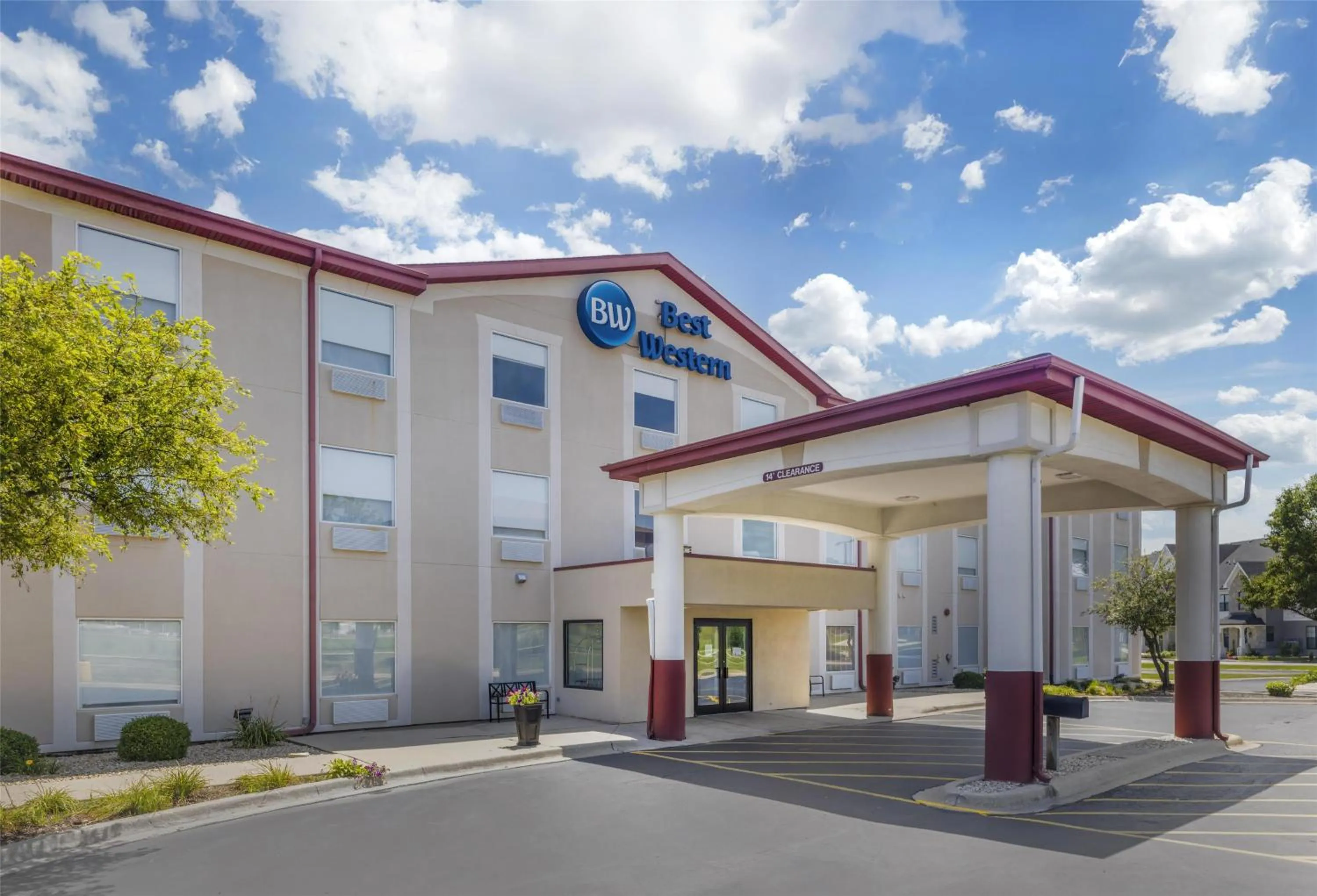 Property building in Best Western Joliet Inn & Suites
