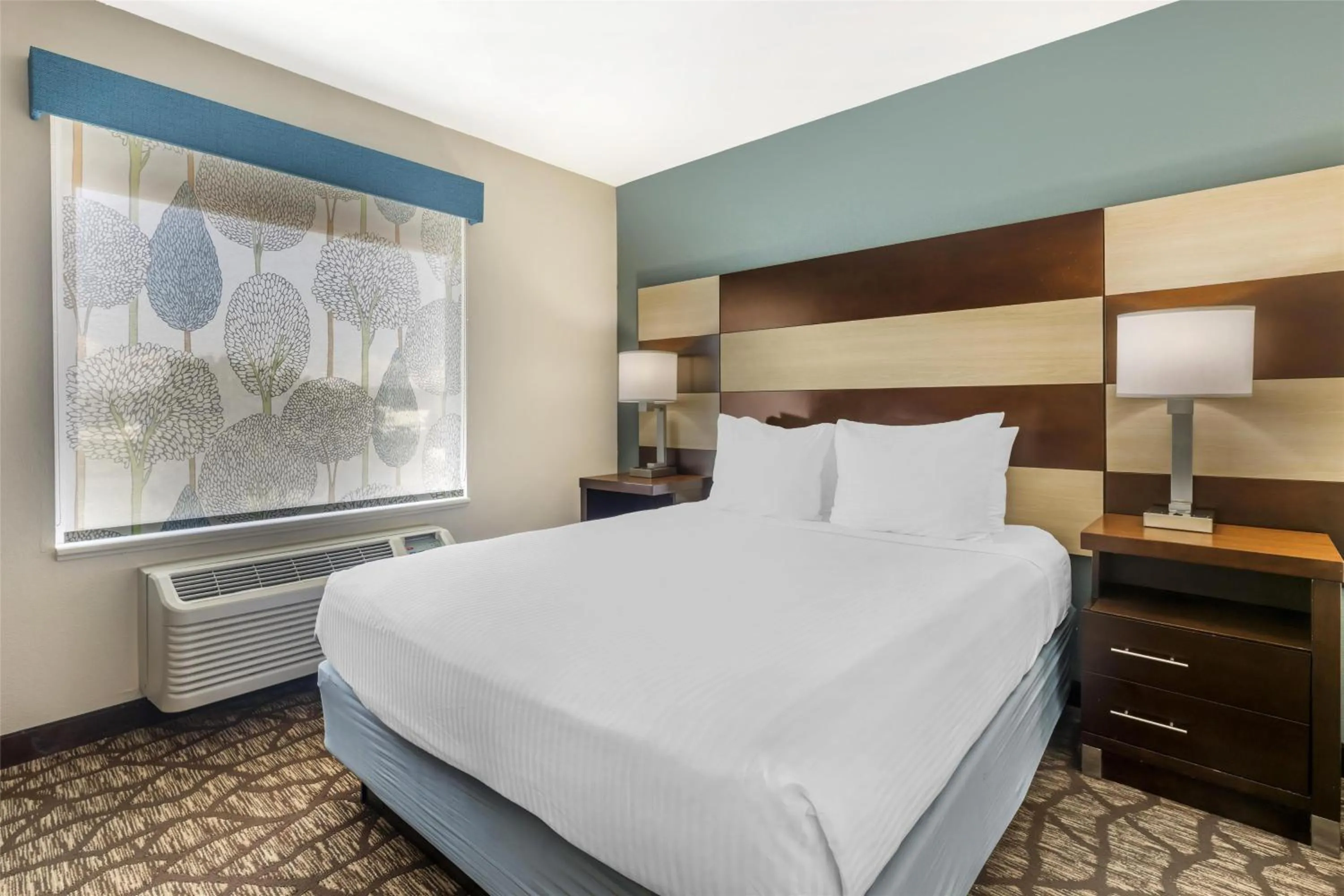 Bedroom, Bed in Best Western Joliet Inn & Suites