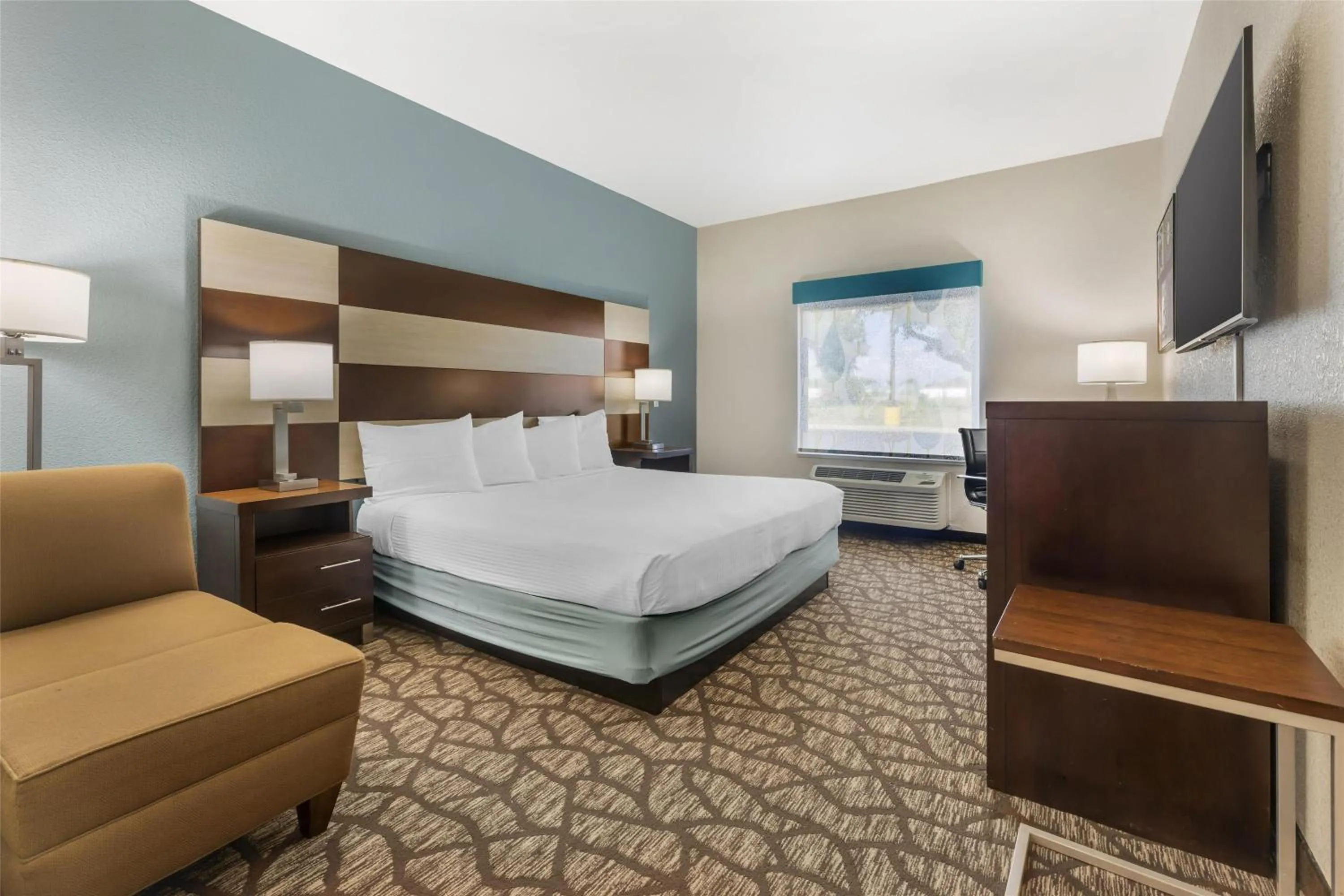 Bedroom, Bed in Best Western Joliet Inn & Suites