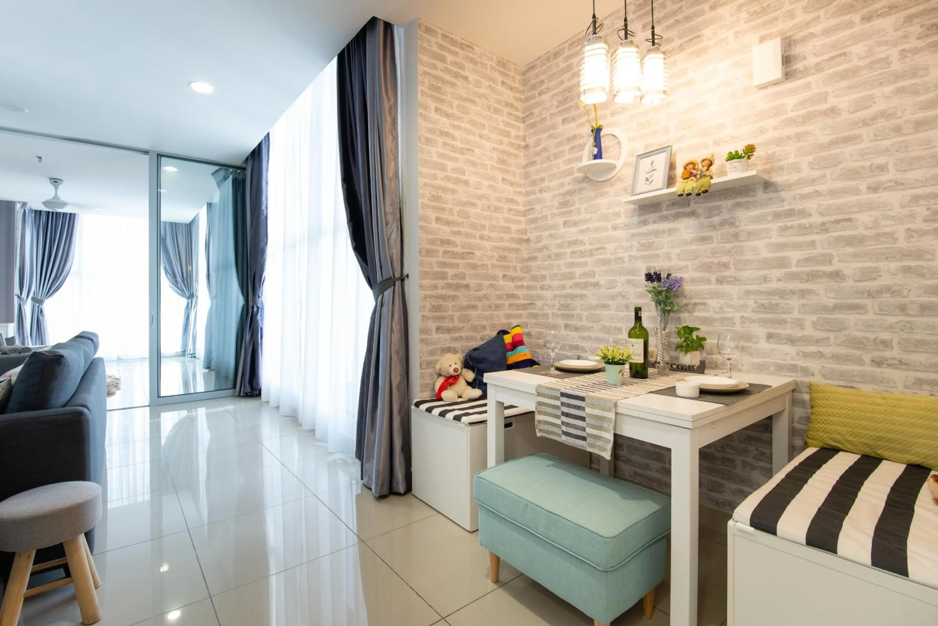 Modern Luxury Studio