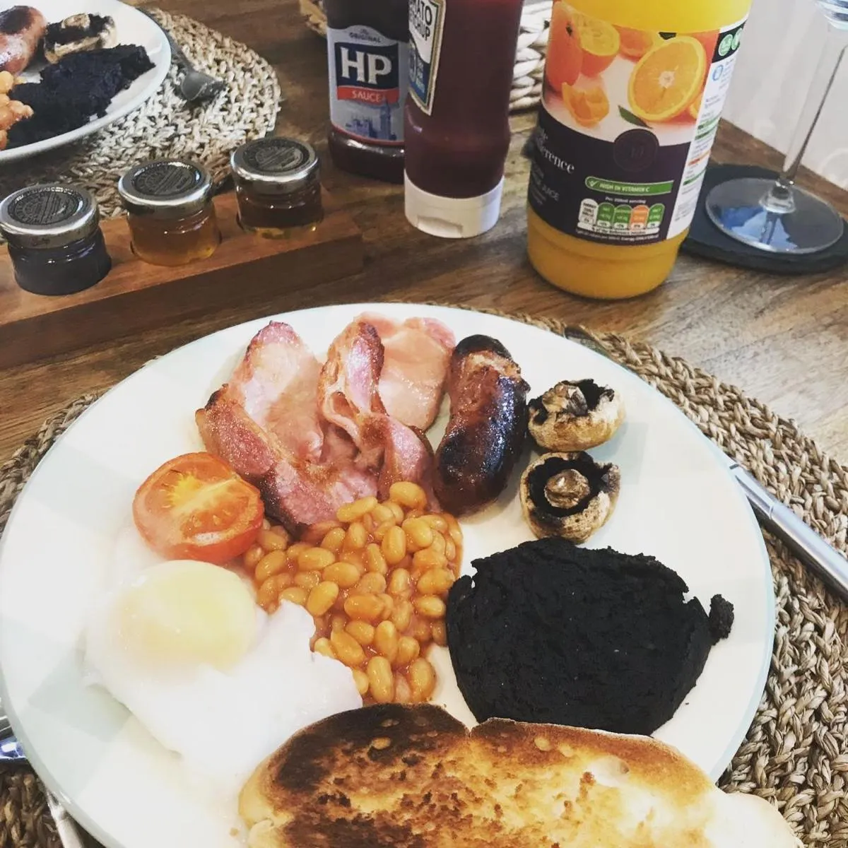 Breakfast in Rosie's Barn